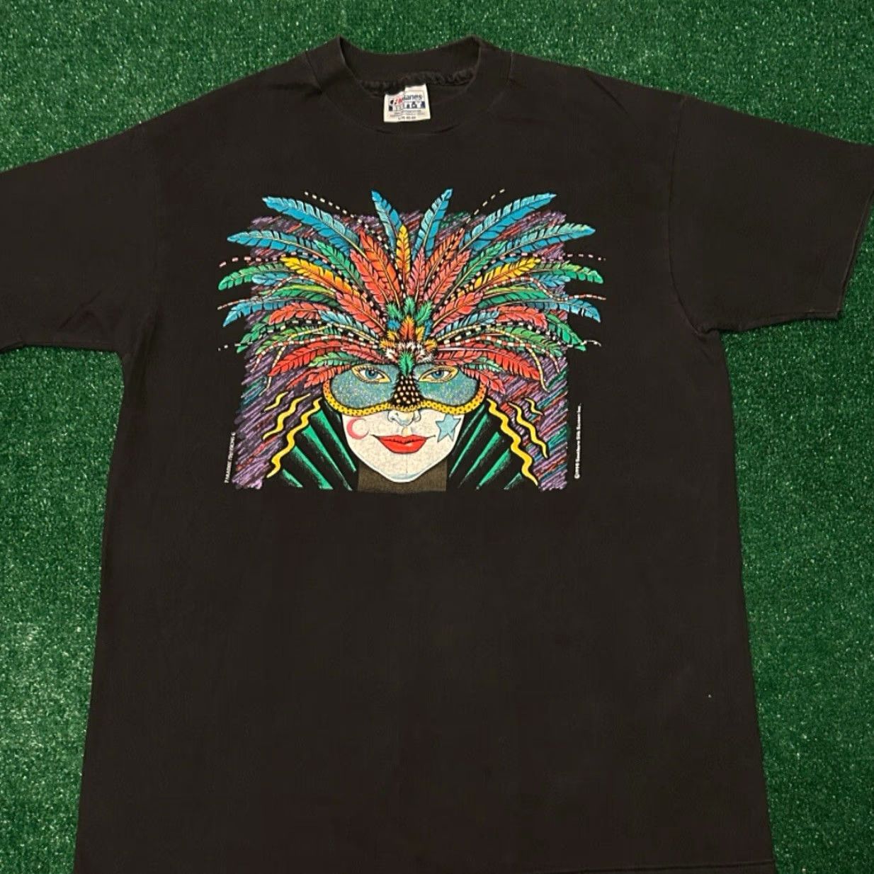 Vintage VINTAGE 90s Art Tee Mardi Gras Circus Feathers VTG 1990 Shirt Mens Size Large Black Mens 90s Art T-Shirt Size US L / EU 52-54 / 3 - 3 Thumbnail