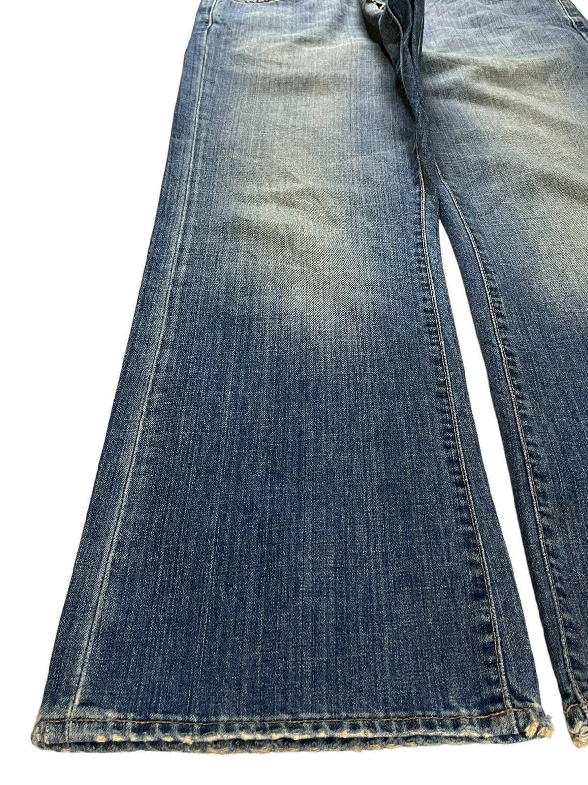 Abercrombie & Fitch Vintage Abercrombie Mud Wash Distressed Bootcut Jeans Size US 31 - 7 Thumbnail