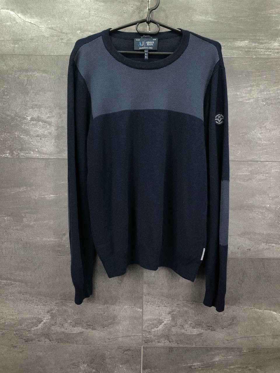 Giorgio Armani Armani jeans Mens Vintage wool Sweater Knit Size US L / EU 52-54 / 3 - 1 Thumbnail