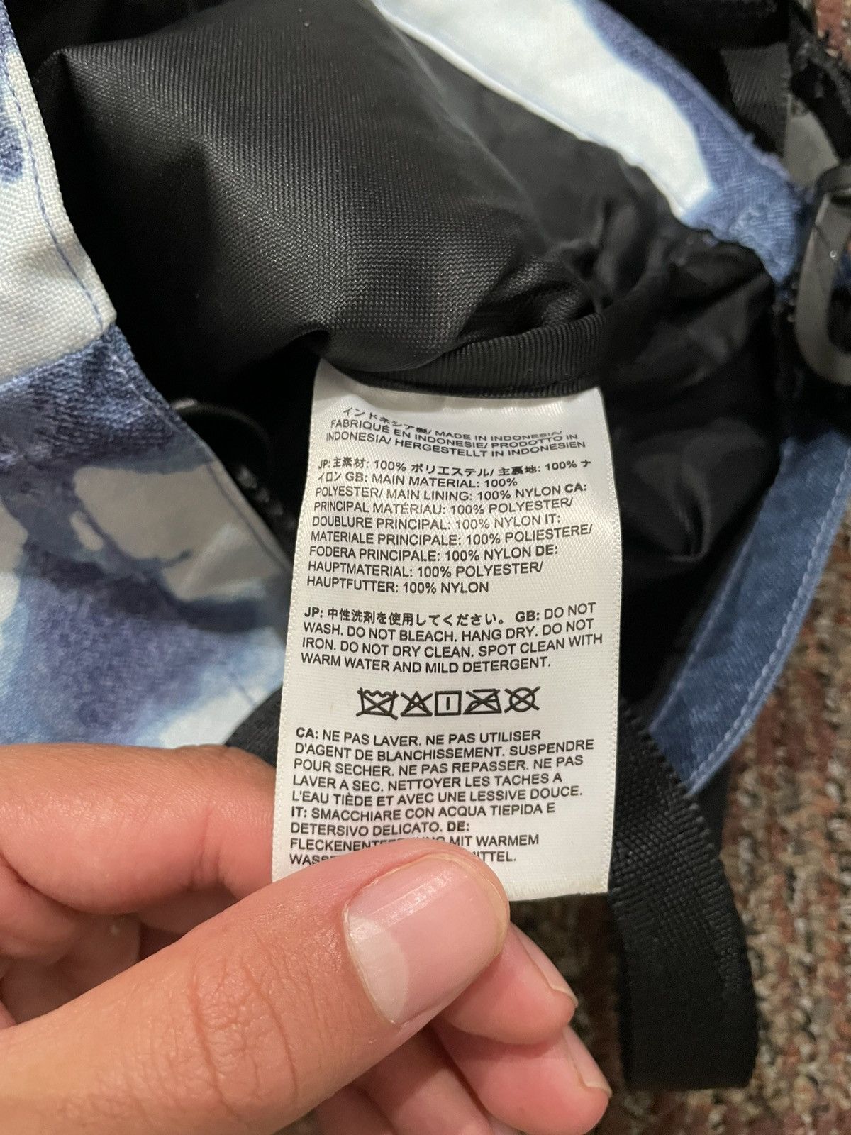 Supreme Supreme The North Face Bleached Denim Print Shoulder Bag Size ONE SIZE - 3 Thumbnail