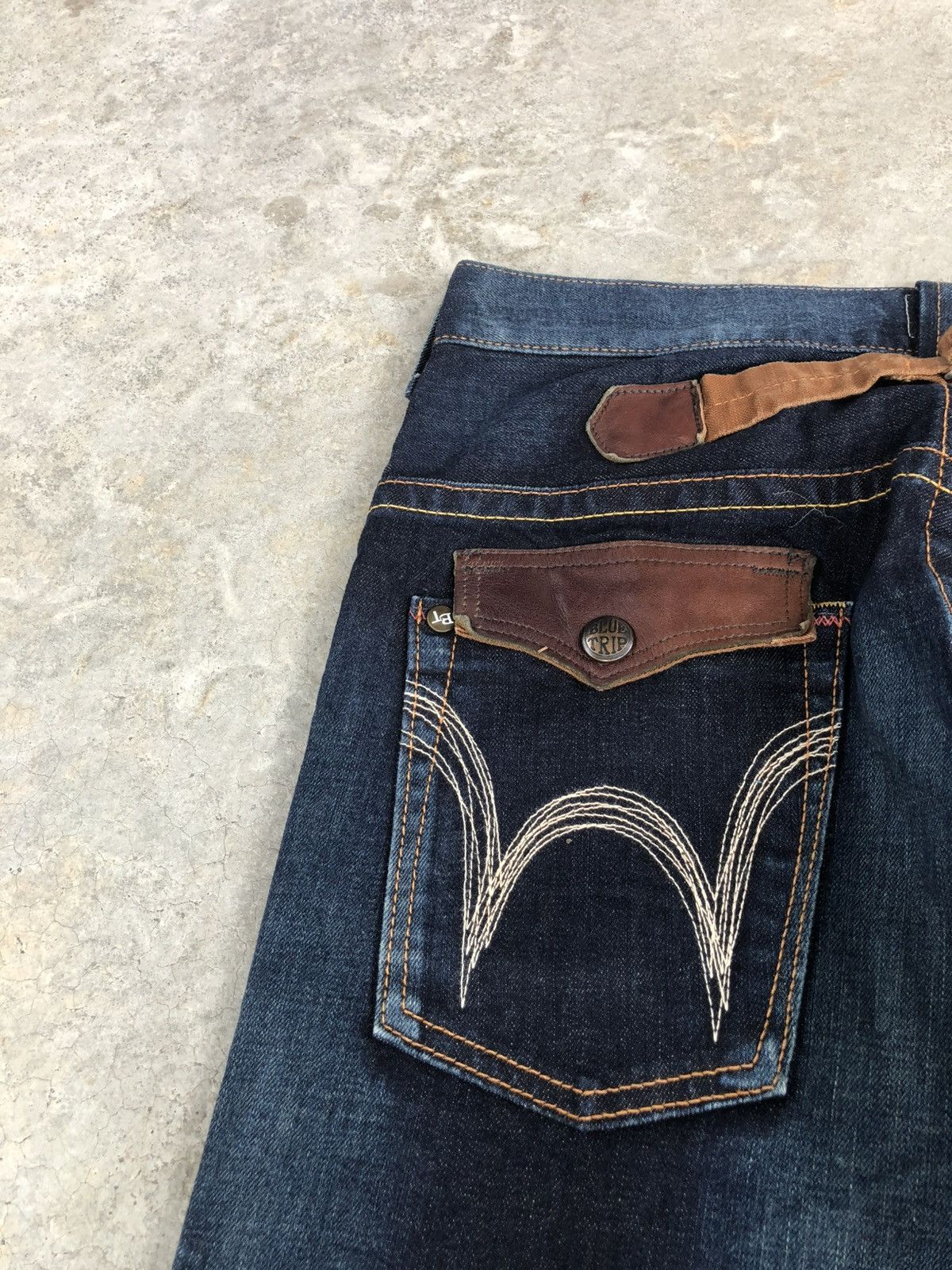 If Six Was Nine Edwin Flared Jeans Bootcut Distressed Back Buckle Size US 33 - 16 Thumbnail