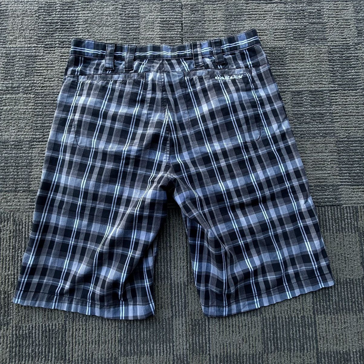 Oakley Vintage Oakley Plaid Striped Shorts Size US 31 - 7 Thumbnail