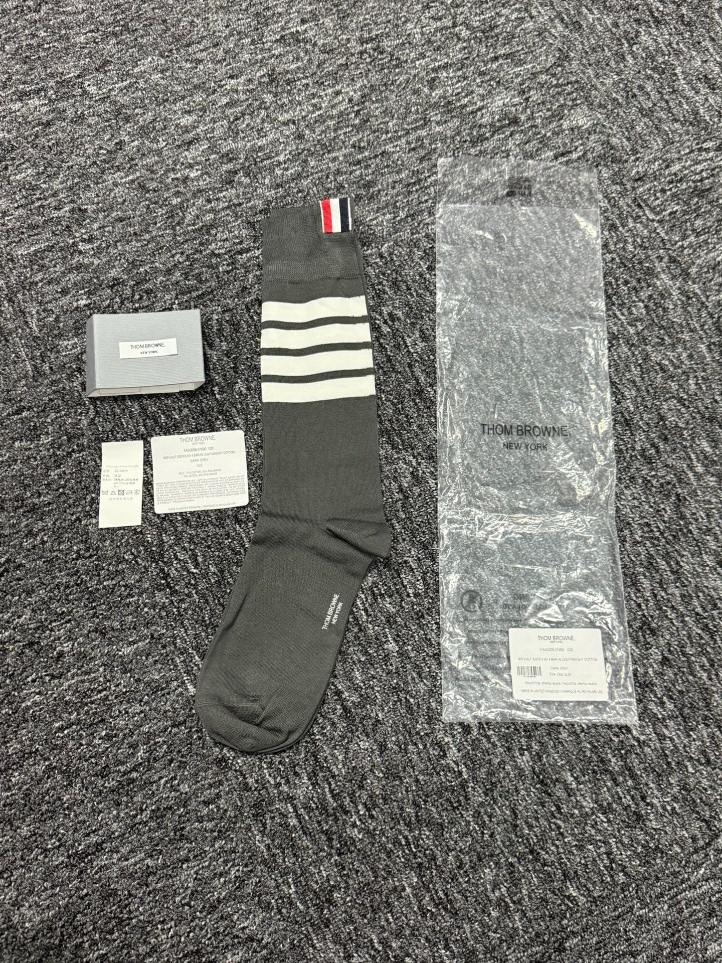 Thom Browne Thom Browne Women's 4-Bar Short Socks Deep Gray Size ONE SIZE - 2 Thumbnail