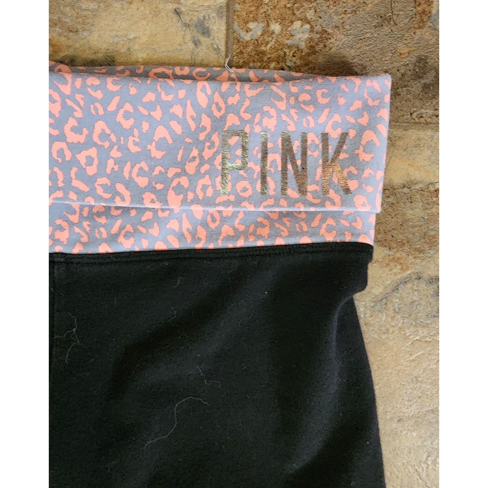 Victoria's Secret Pink Victoria Secret Yoga embellished pants, XS leggings Size 28" / US 6 / IT 42 - 2 Thumbnail