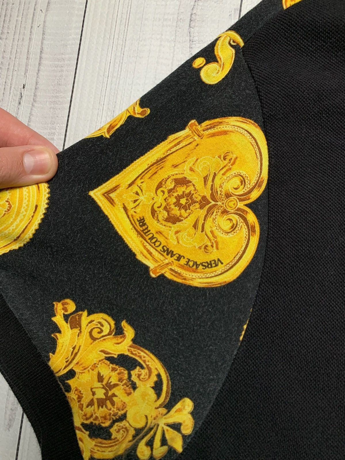 Vintage Vintage Versace jeans Couture polo size L logo Size US L / EU 52-54 / 3 - 4 Thumbnail