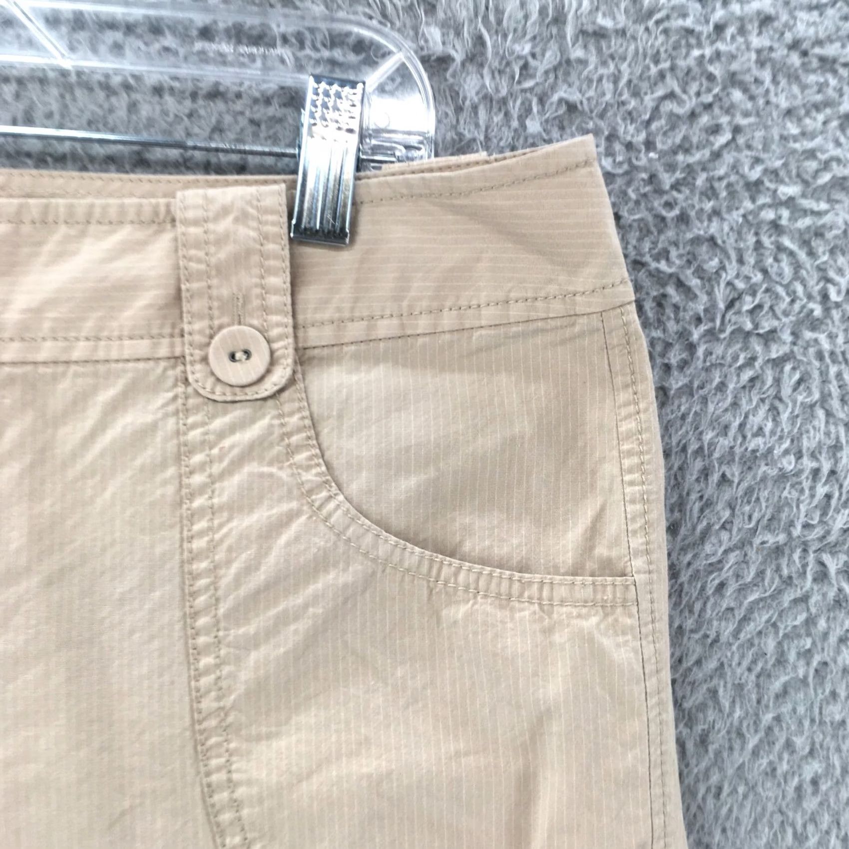 Calvin Klein Calvin Klein Capri Pants Womens 10 Beige Flat Front Straight Leg Mid Rise Zip Size 32" / US 10 / IT 46 - 3 Thumbnail