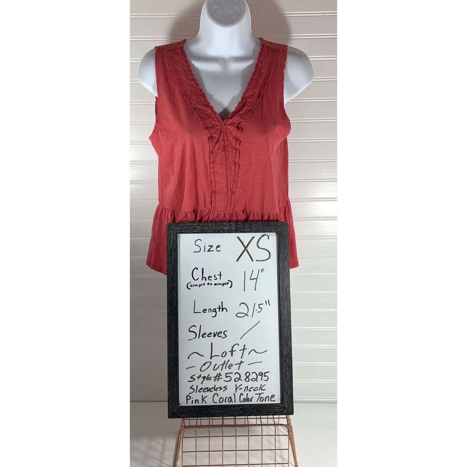 Loft VINTAGE? No. Loft Outlet XS Womens Top Sleeveless V Neck Coral Pink Blouse 528295 Corsage? Size XS / US 0-2 / IT 36-38 - 2 Thumbnail