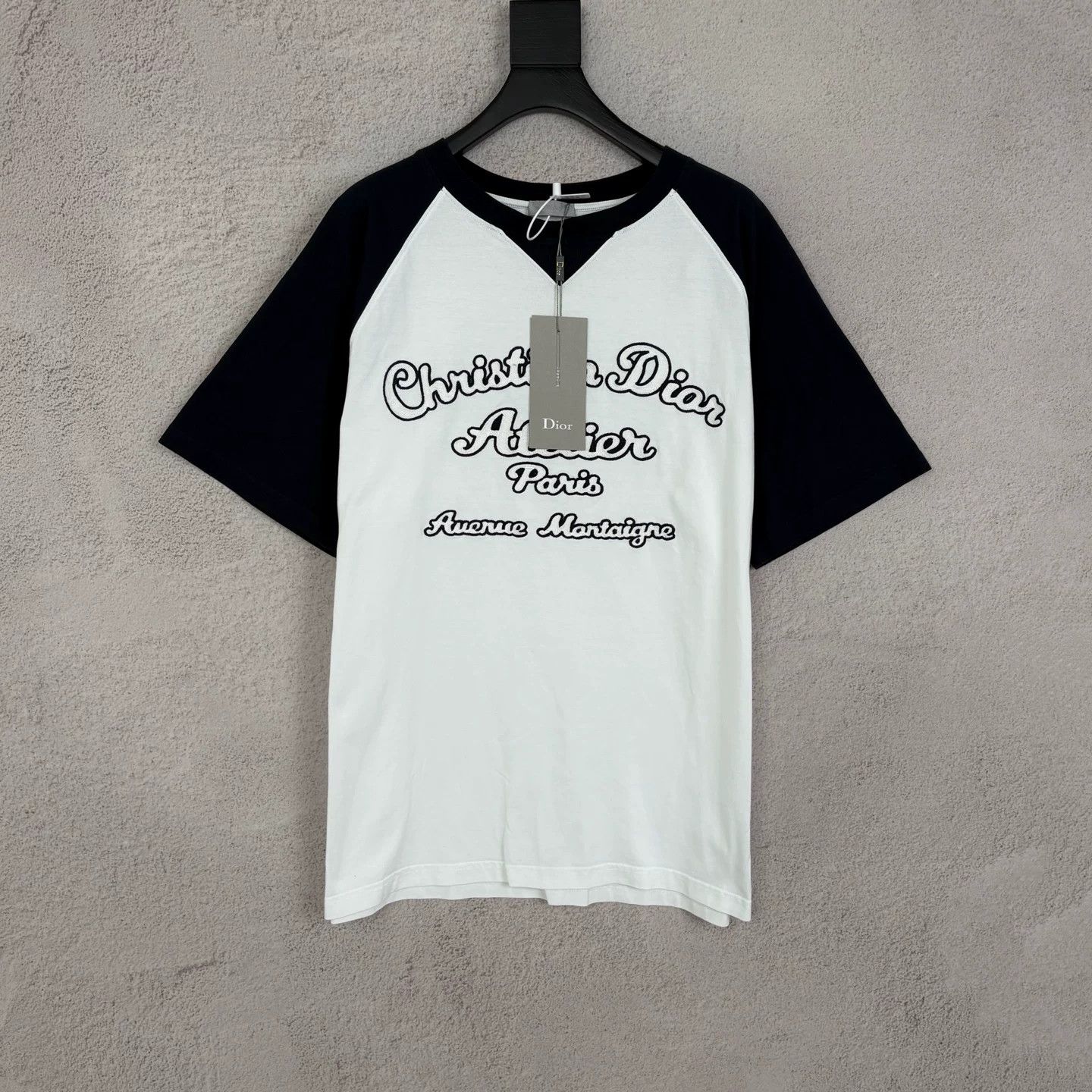 Dior Dior White Black Raglan Sleeve Embroidered Logo Tee Size US XL / EU 56 / 4 - 1 Thumbnail
