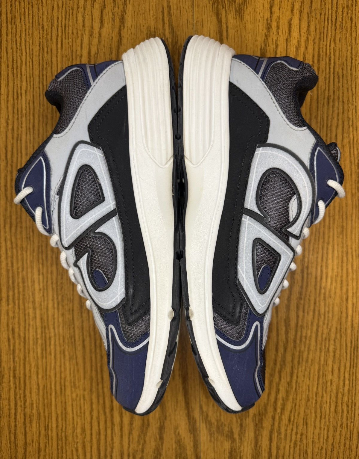 Dior Dior B30 Sneaker (Grey/Navy) Size US 9 / EU 42 - 4 Thumbnail
