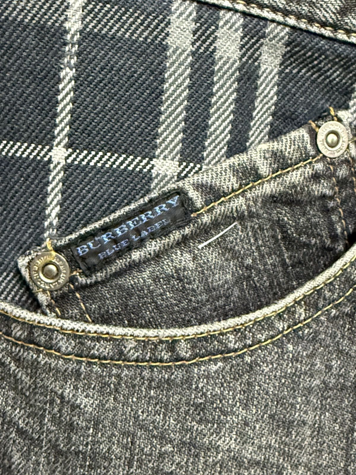Burberry Vintage Burberry Jeans Pants rare distressed look a like Size US 32 / EU 48 - 6 Thumbnail
