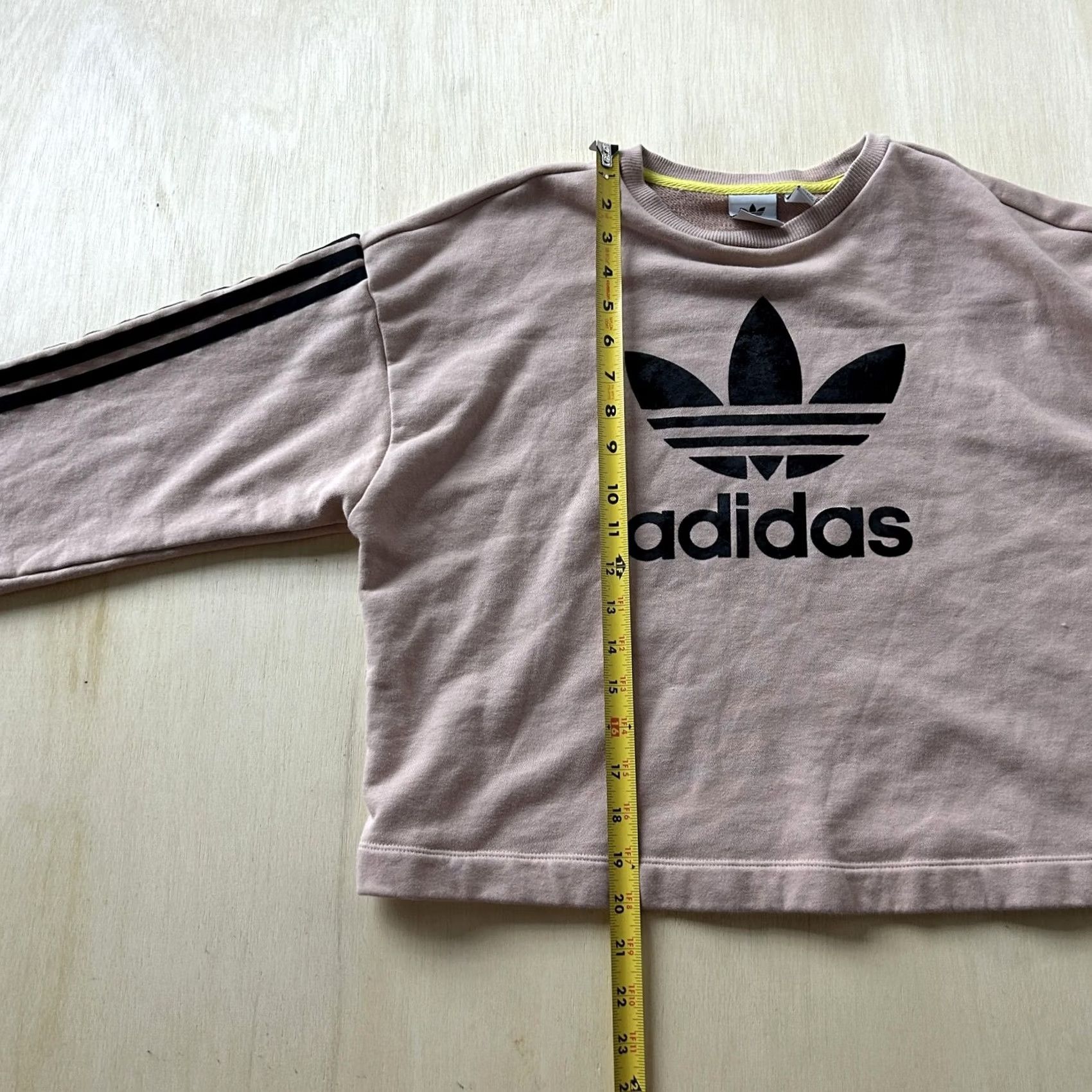 Adidas Adidas Sweatshirt Womens Large Pink Trefoil Logo Cropped Pullover 3 Stripe Size L / US 10 / IT 46 - 5 Thumbnail