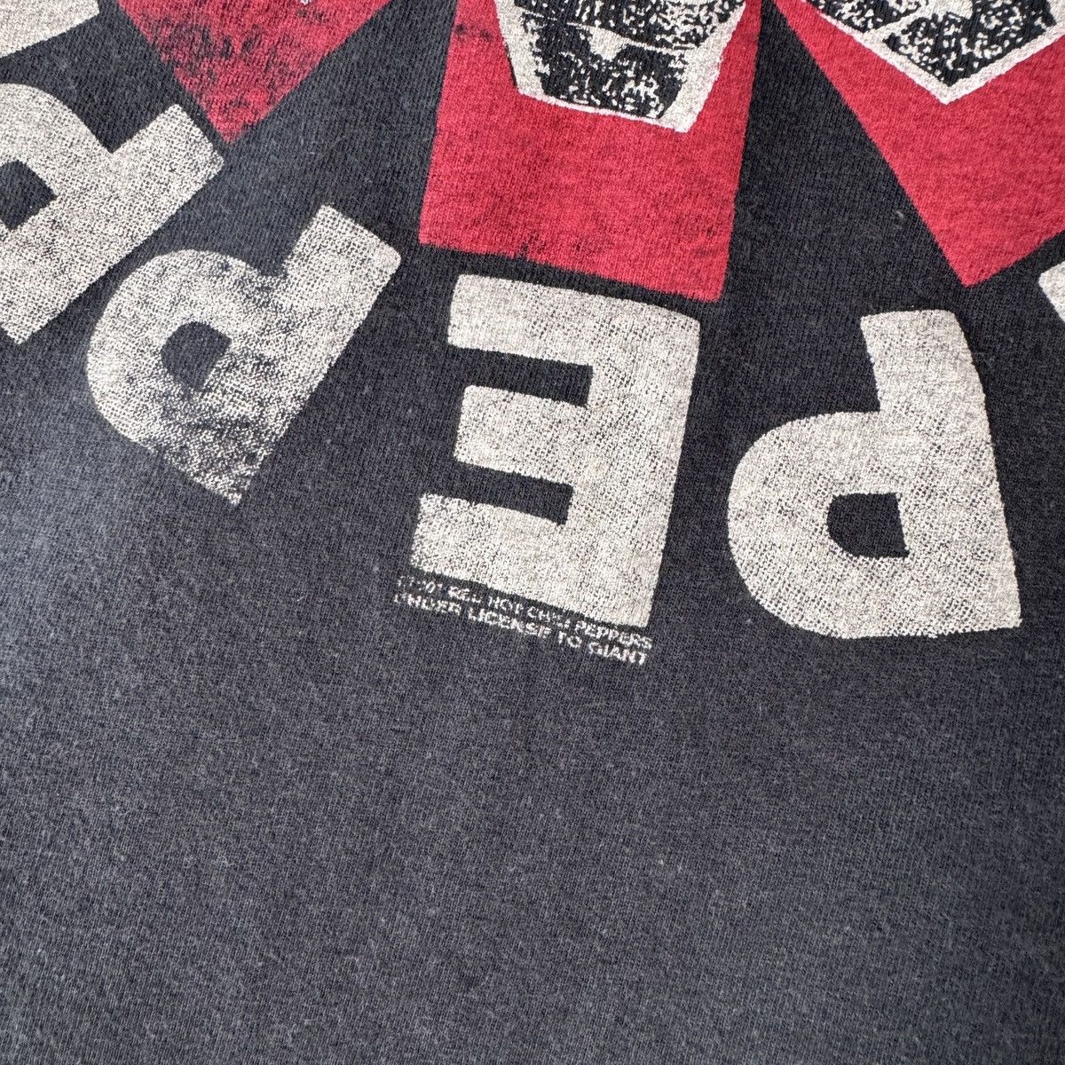 Vintage Red Hot Chili Peppers 1991 Single Stitch Faded T-Shirt Rare Size US S / EU 44-46 / 1 - 4 Thumbnail