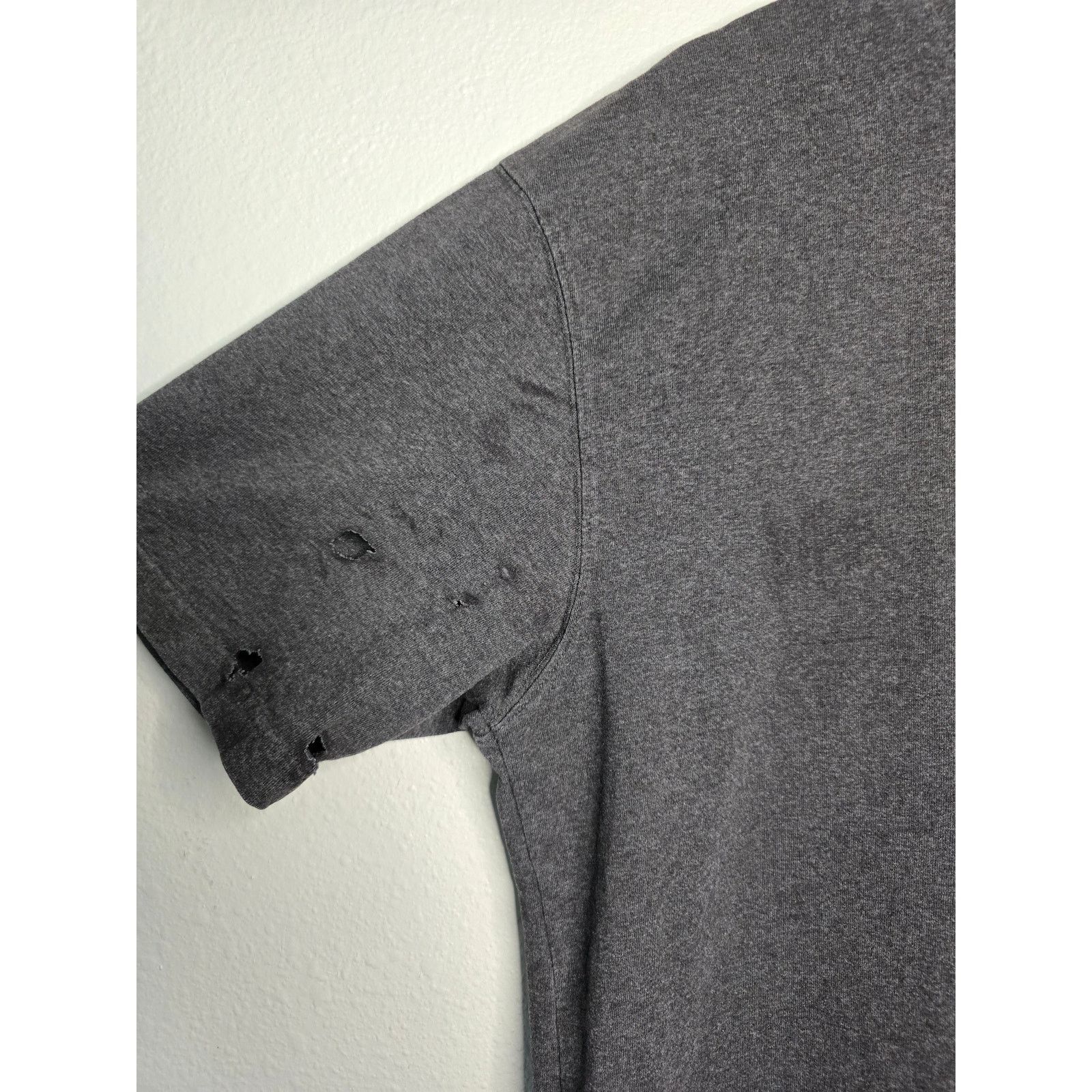 Carhartt Carhartt Shirt Men's XL Original Fit Gray Distressed Tee Size US XL / EU 56 / 4 - 7 Thumbnail