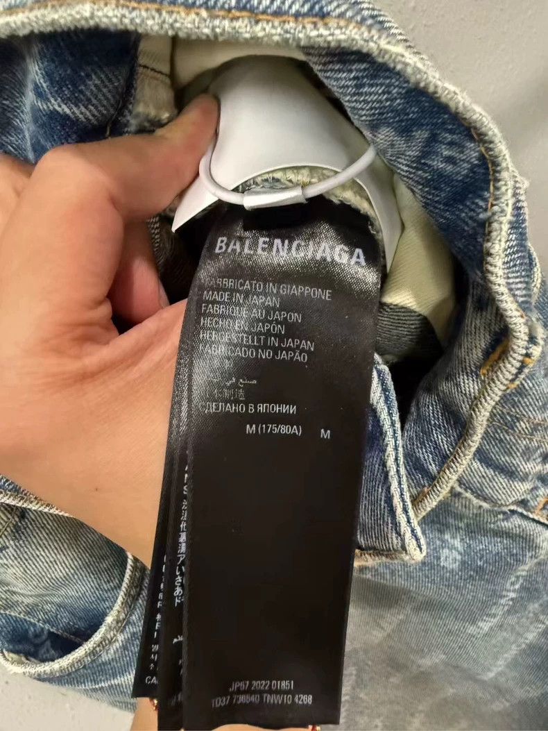 Balenciaga Balenciaga size M Jeans with full print Size US 26 / EU 42 - 4 Thumbnail