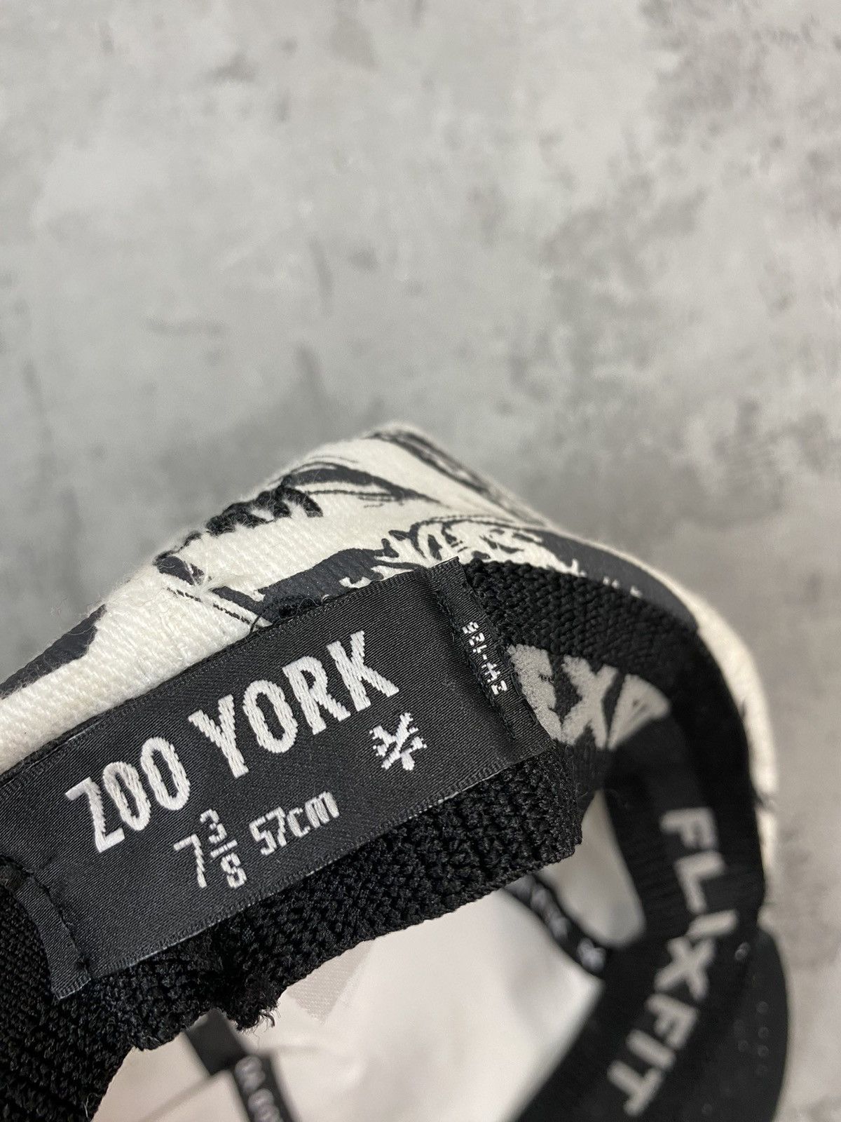 Vintage × Zoo York Vintage Y2K Zoo York Skate Fitted Hat L/XL Supreme New Era Size ONE SIZE - 5 Thumbnail
