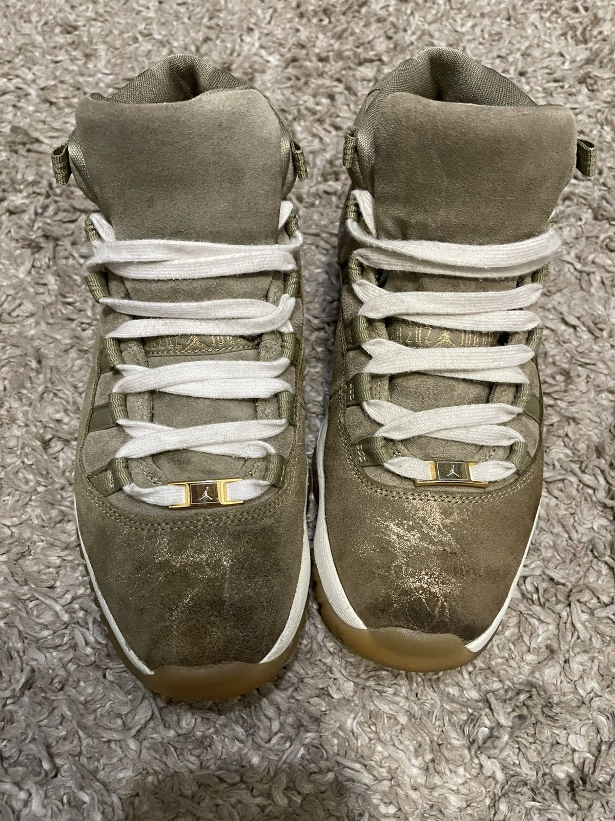 Jordan Brand Jordan 11 Women’s “Neutral Olive” Size US 9 / IT 39 - 2 Thumbnail