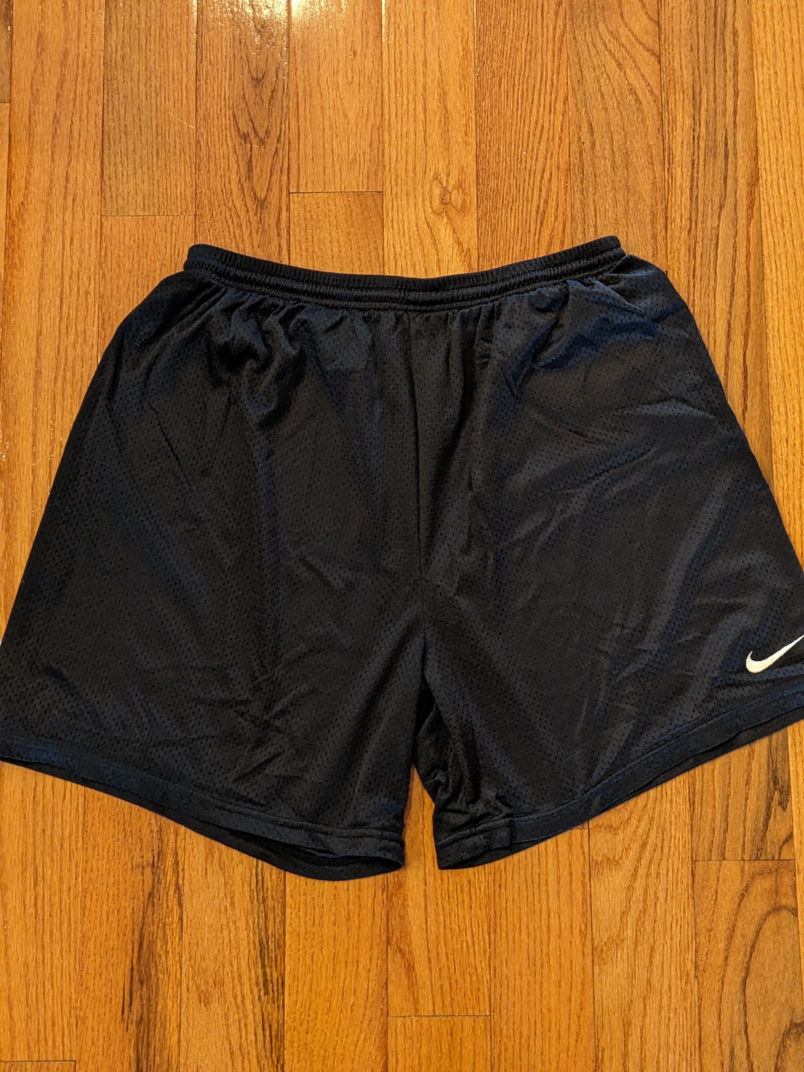 Nike × Vintage Vintage 90s Nike Mini Swoosh Essential X-Large Black Shorts Size US 31 - 1 Thumbnail