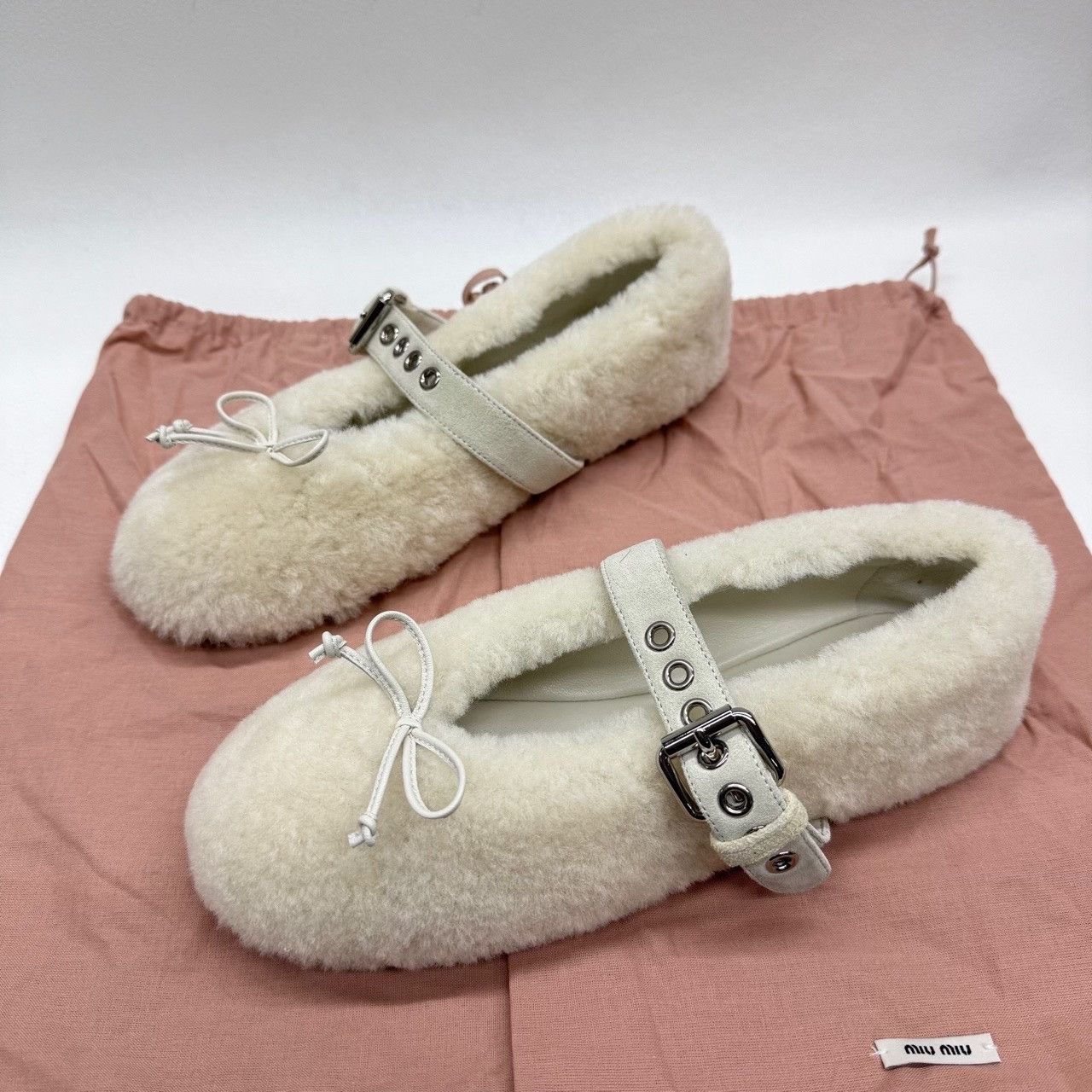Miu Miu Miu Miu White Lowtop Sneakers us_5 Women Size US 5 / IT 35 - 1 Thumbnail