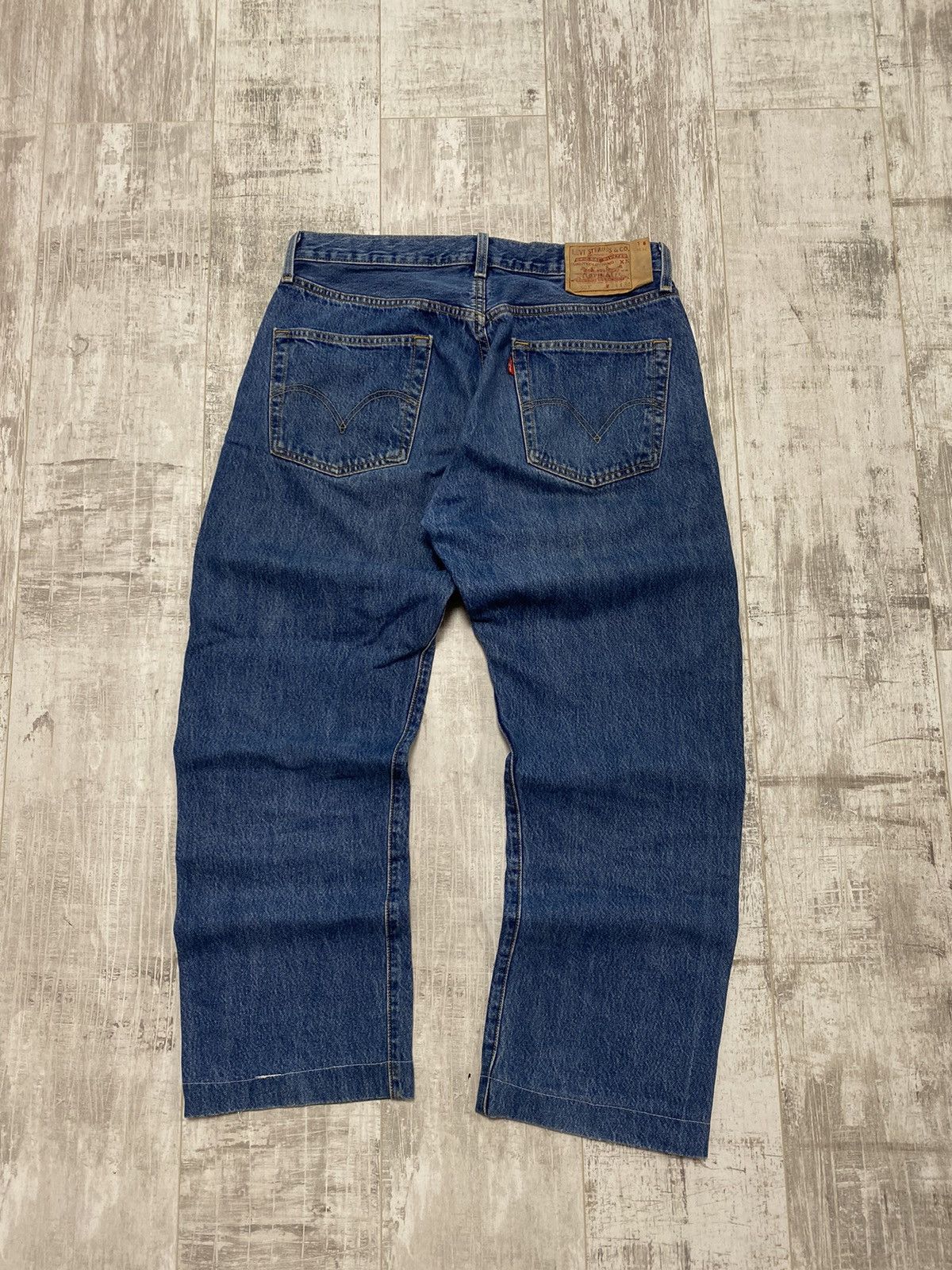 Levi's × Vintage 👀VINTAGE 90S LEVI’S 501 WIDE BLUE DENIM JEANS Size US 34 / EU 50 - 1 Thumbnail