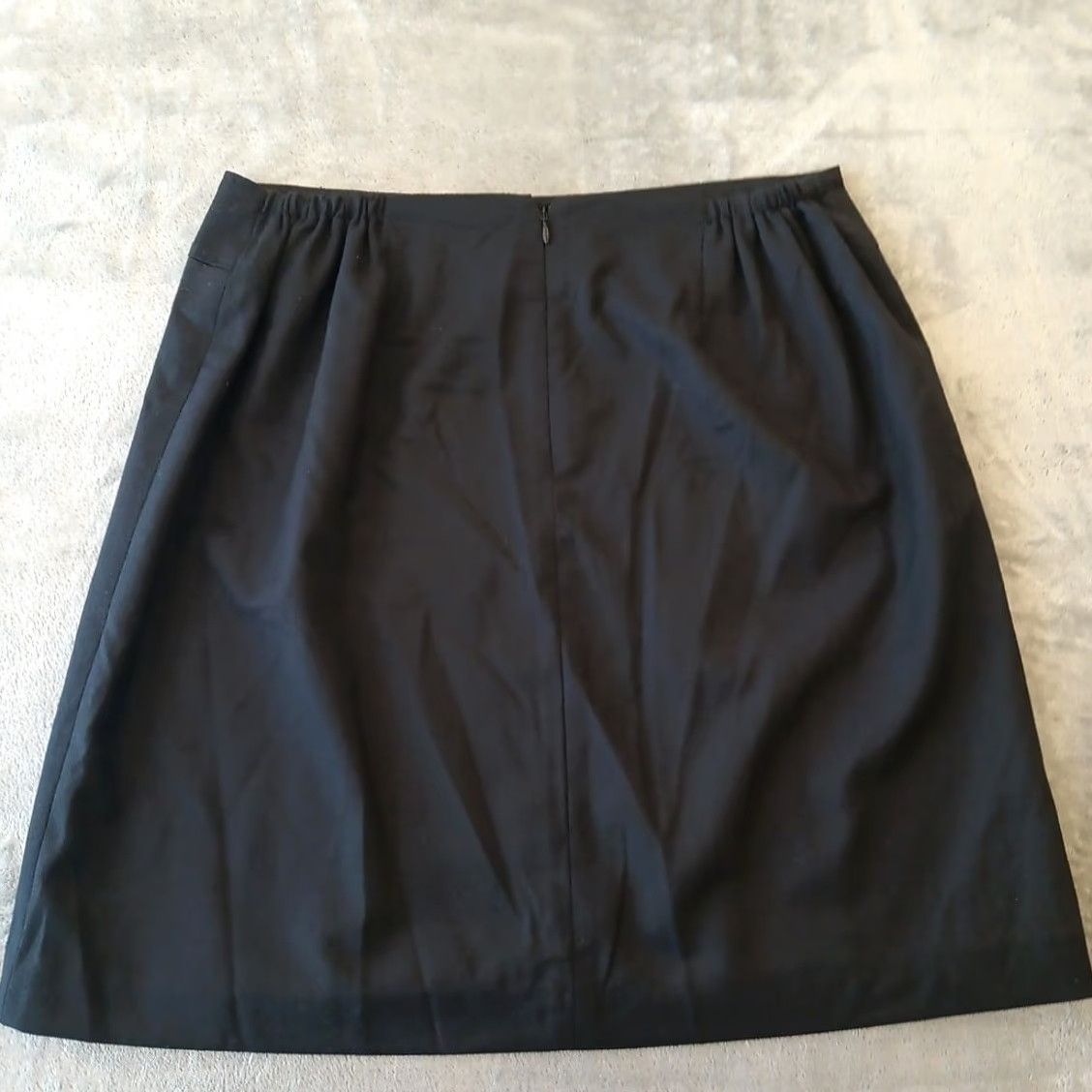 Talbots Talbots Skirt Women 14W 14WP Wool Black Knee Length Lined Pencil Straight Vintage No N/A Size 36" / US 14 / IT 50 - 4 Thumbnail