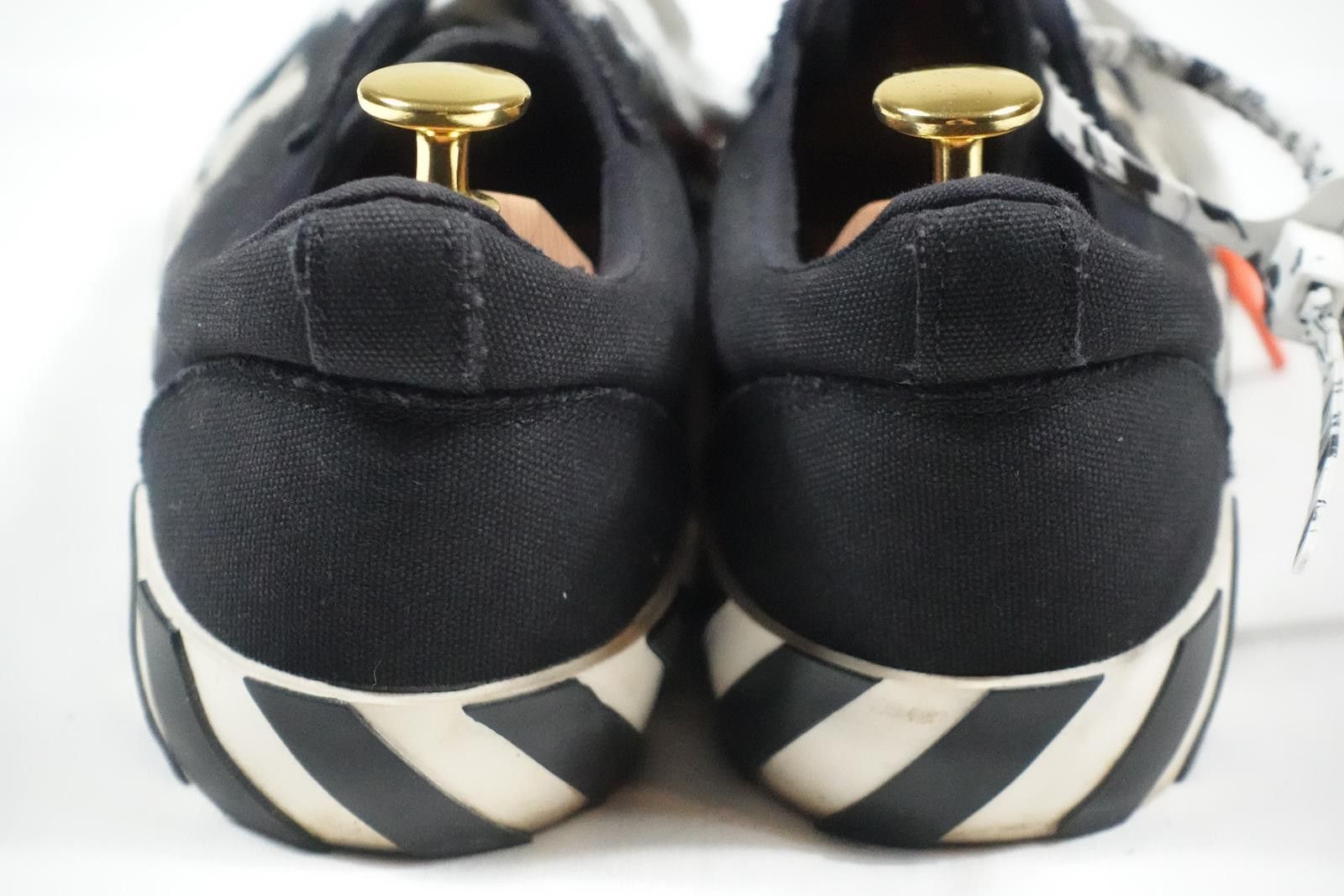 Off-White Off-White Sneakers Vulcanized Black White Canvas 41 EU 8 US Size US 8 / EU 41 - 4 Thumbnail