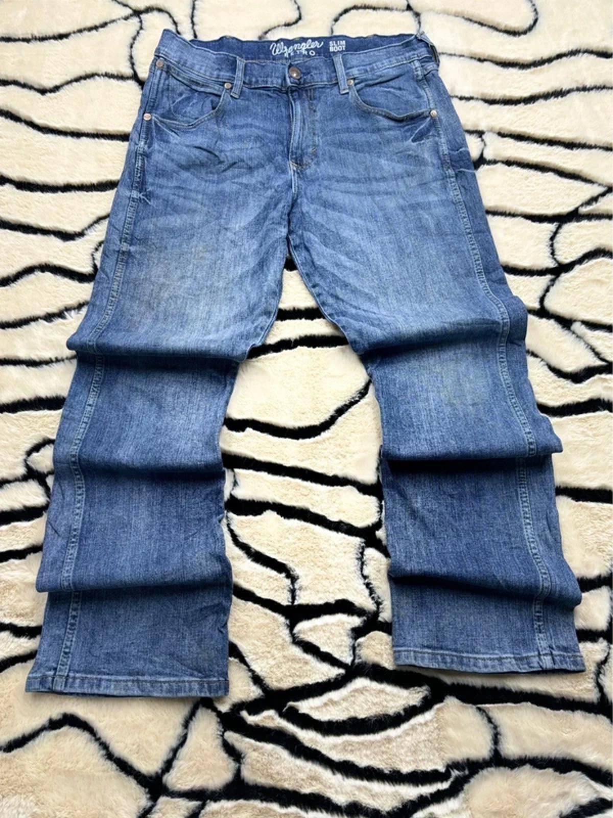 Other Men’s vintage wrangler baggy fit jeans Y2K style size 30x32 Size US 30 / EU 46 - 1 Thumbnail