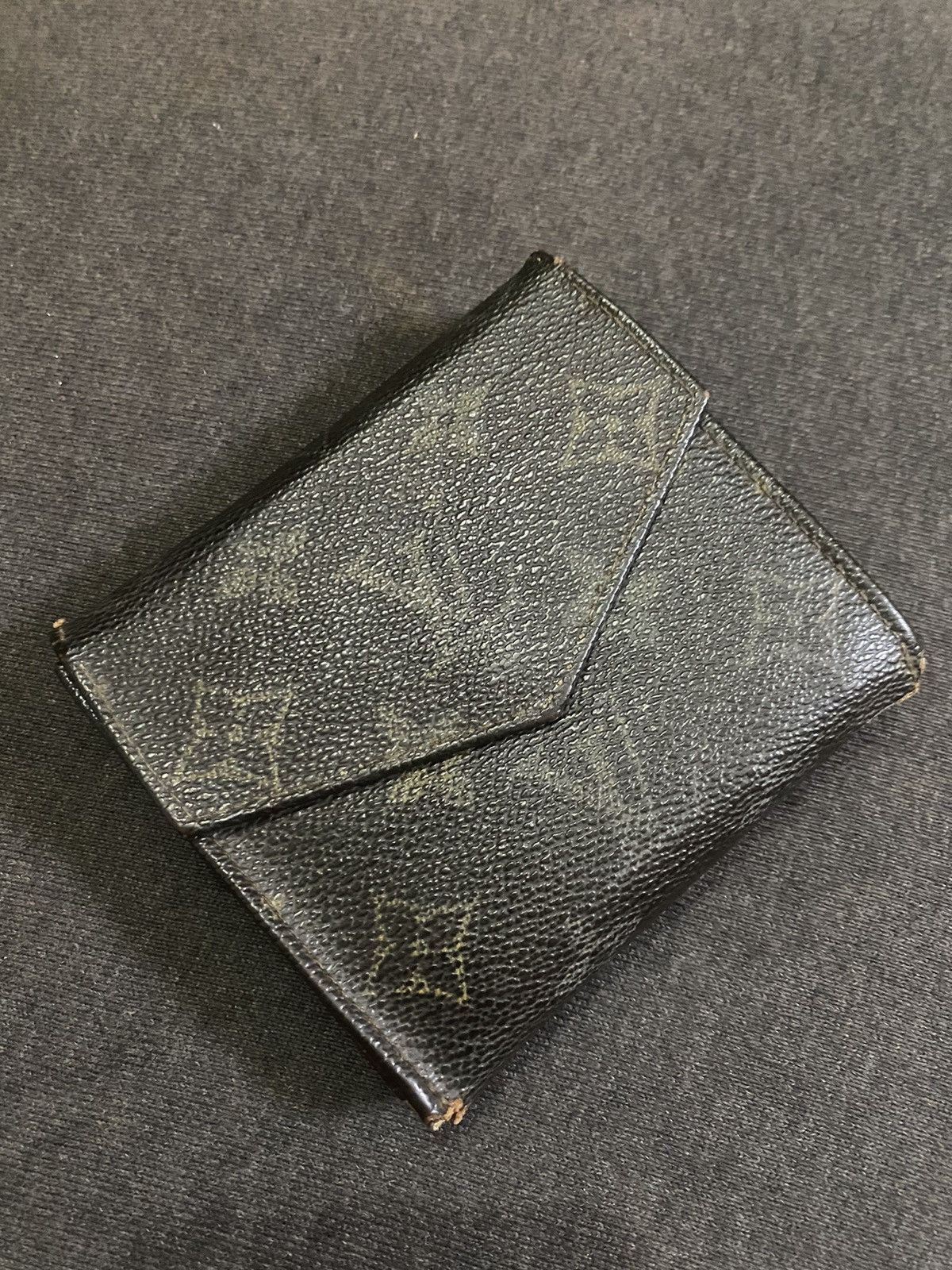 Louis Vuitton Louis Vuitton Wallet Size ONE SIZE - 2 Thumbnail