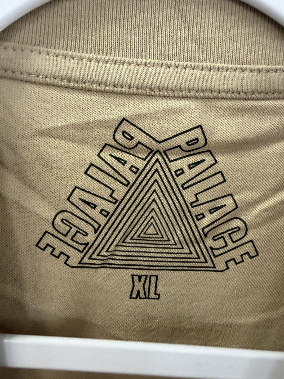 Palace Palace ‘Sofar’ Pocket Tee (Beige) Size US XL / EU 56 / 4 - 3 Thumbnail