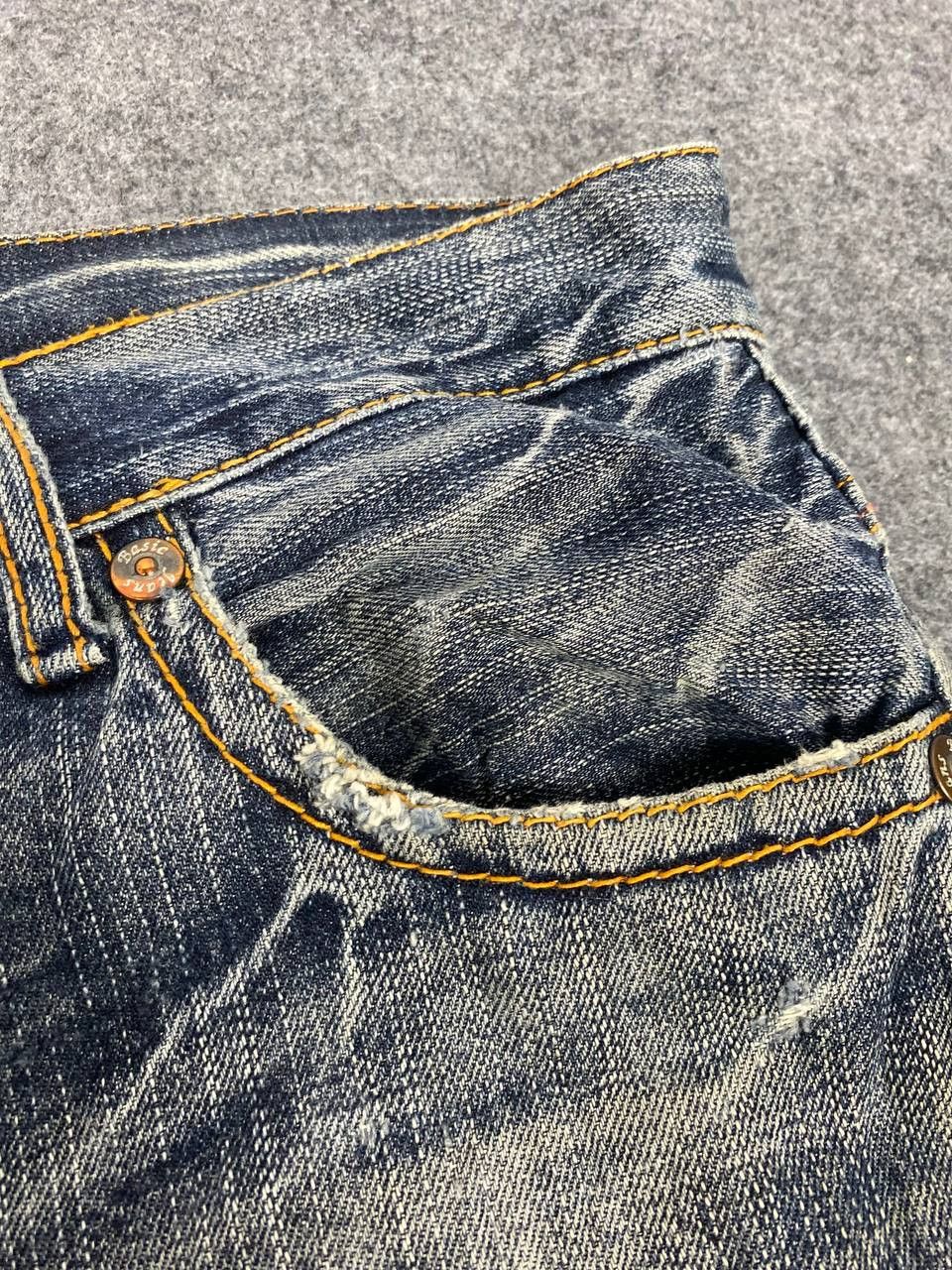 Japanese Brand vintage villand japanese brands distressed denim nice design Size US 34 / EU 50 - 14 Thumbnail