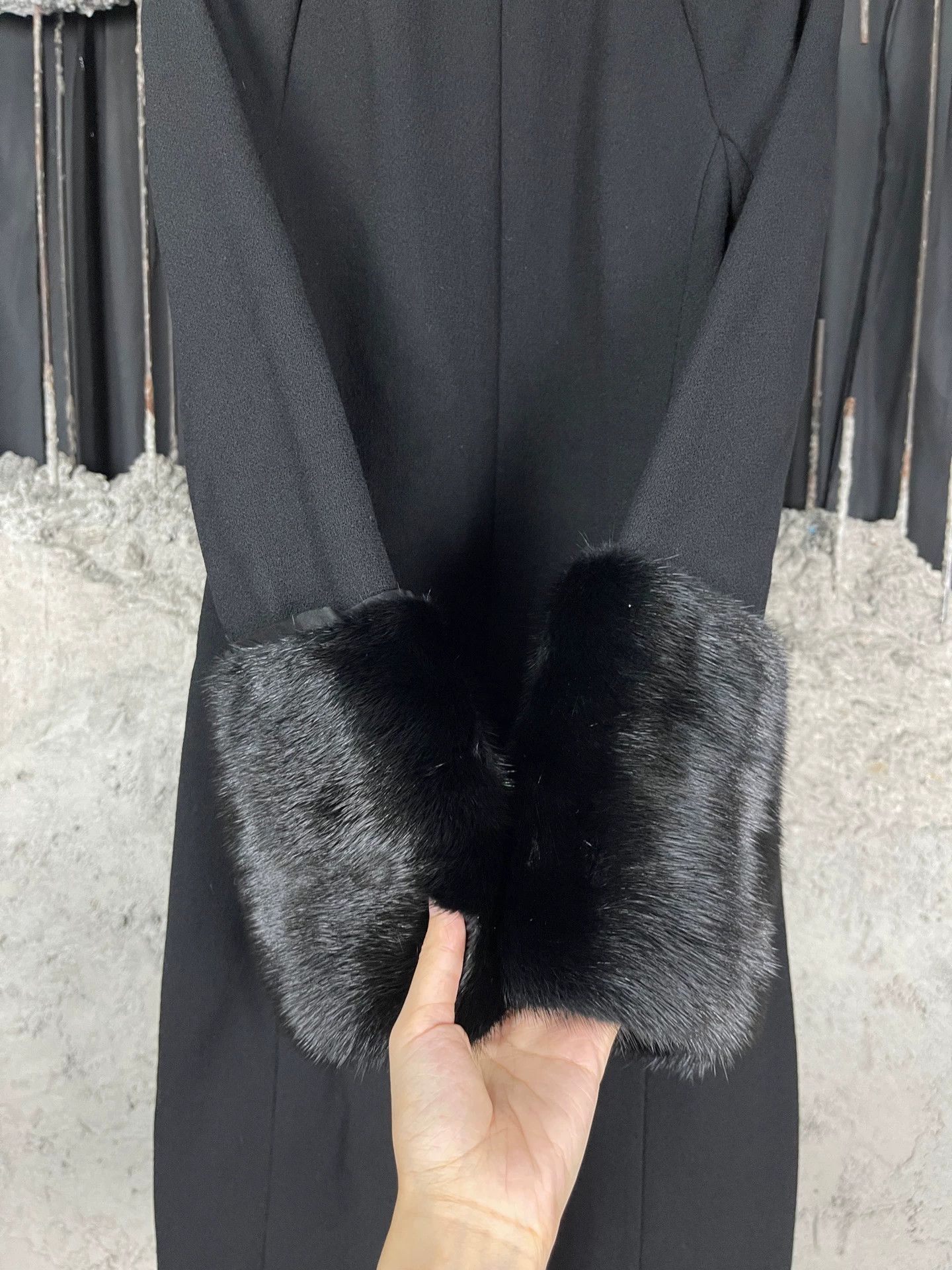 Max Mara Maxmara Artelier Fur-Sleeve Coat 40 New Size M / US 6-8 / IT 42-44 - 5 Thumbnail