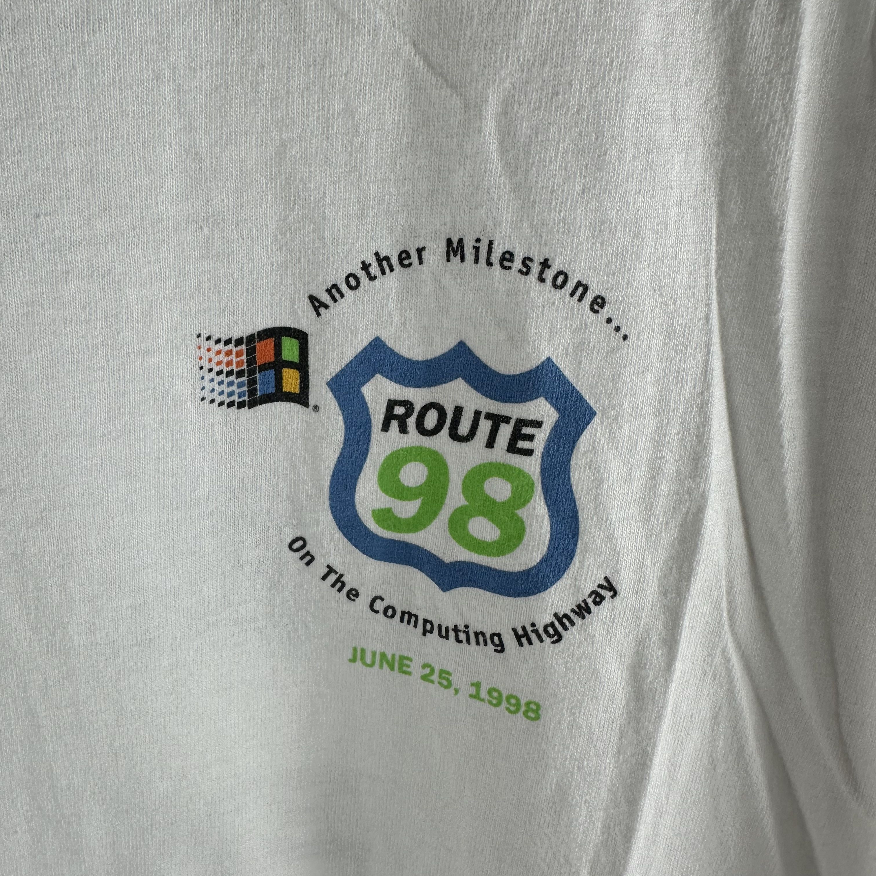 Vintage Vintage 1998 Microsoft Windows 98 Computing Highway T-Shirt Size US XL / EU 56 / 4 - 2 Thumbnail