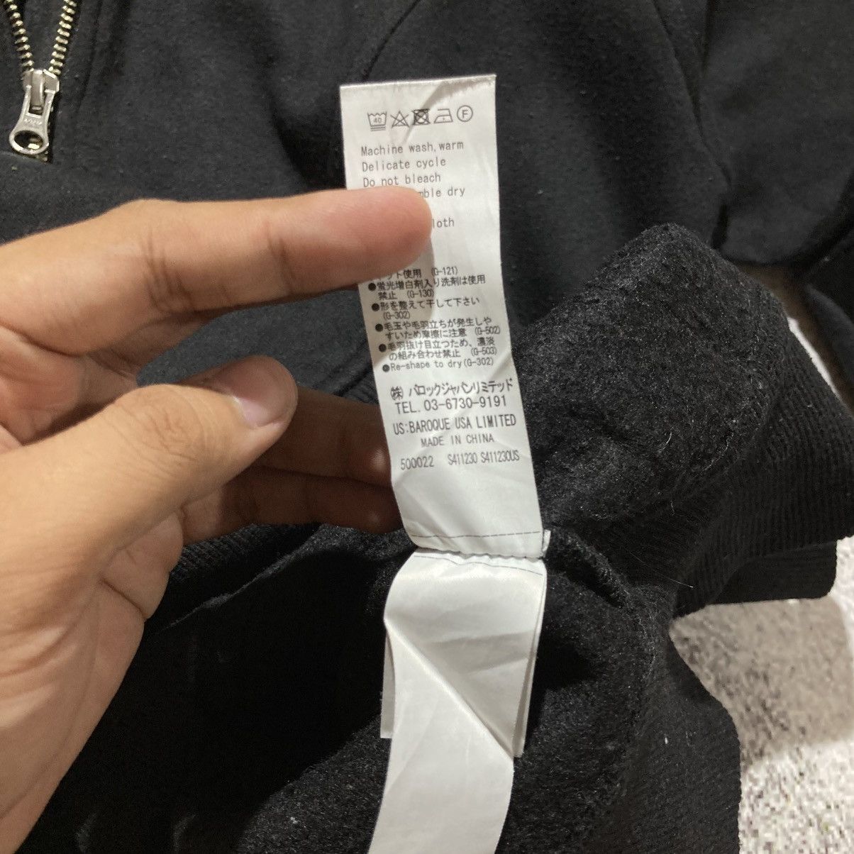 Japanese Brand 2000s Azul by Moussy Big Pocket Ziphoodie Beauty Beast Black Size US L / EU 52-54 / 3 - 13 Thumbnail