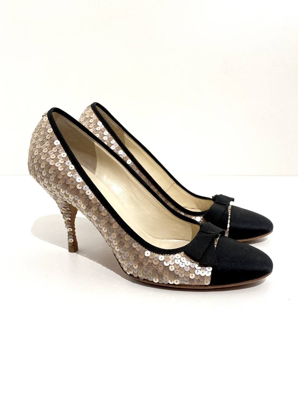 Prada Prada Sequin Embellished Bow Classic Mid Heel Pump Size US 7.5 / IT 37.5 - 2 Thumbnail