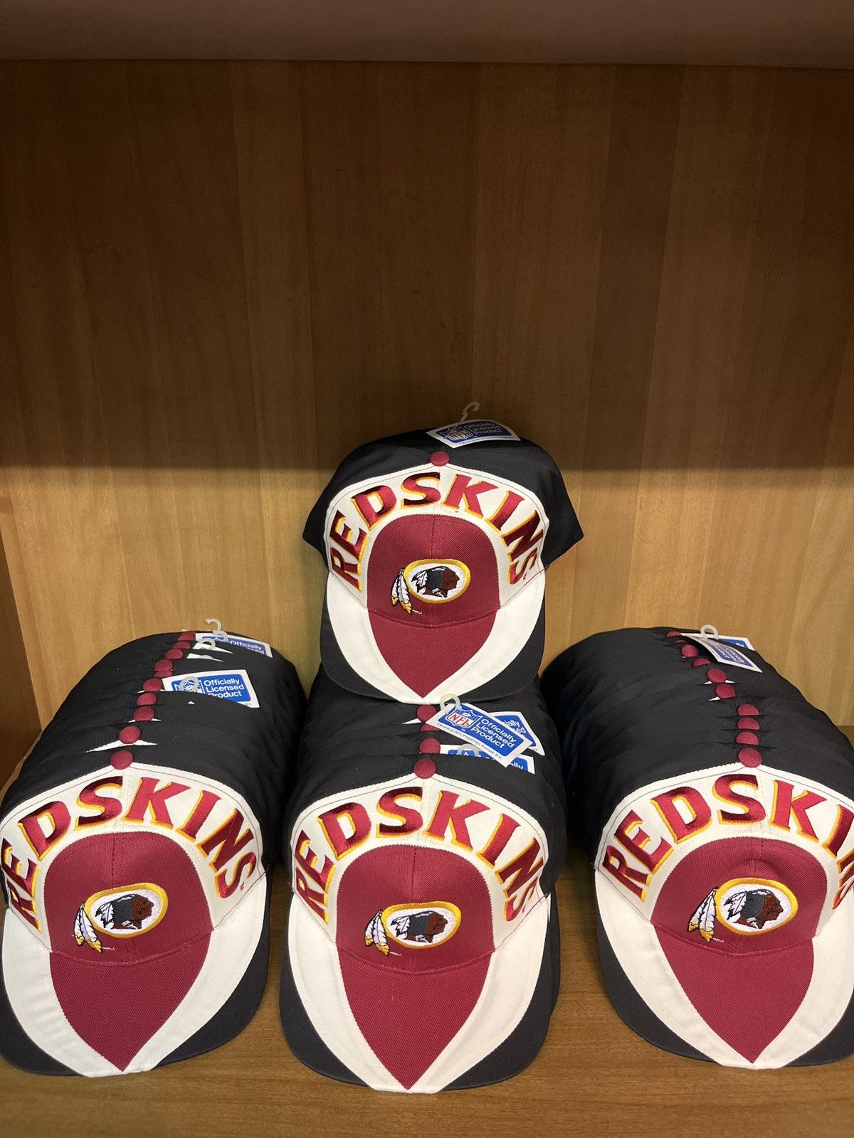 Twins × Twins Enterprise Inc. × Vintage Vintage hats twins redskins Washington ‘90s Size ONE SIZE - 1 Thumbnail