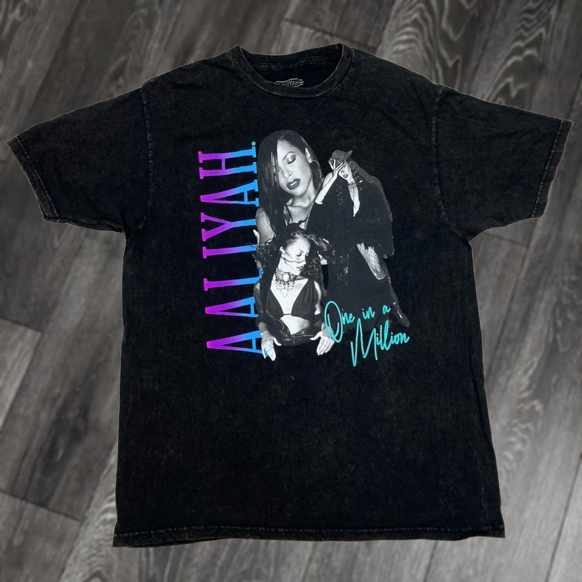 Vintage Aaliyah Graphic T-shirt Men Medium Black Short Sleeve Music 2020-2029 Vintage? Size US M / EU 48-50 / 2 - 1 Thumbnail