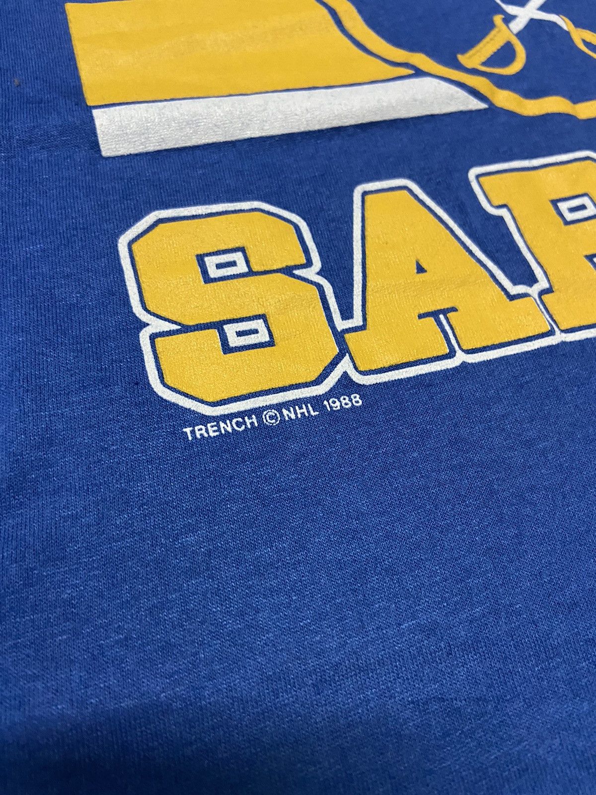 NHL VINTAGE NHL BUFFALO SABERS 80's TEE Size US L / EU 52-54 / 3 - 15 Thumbnail