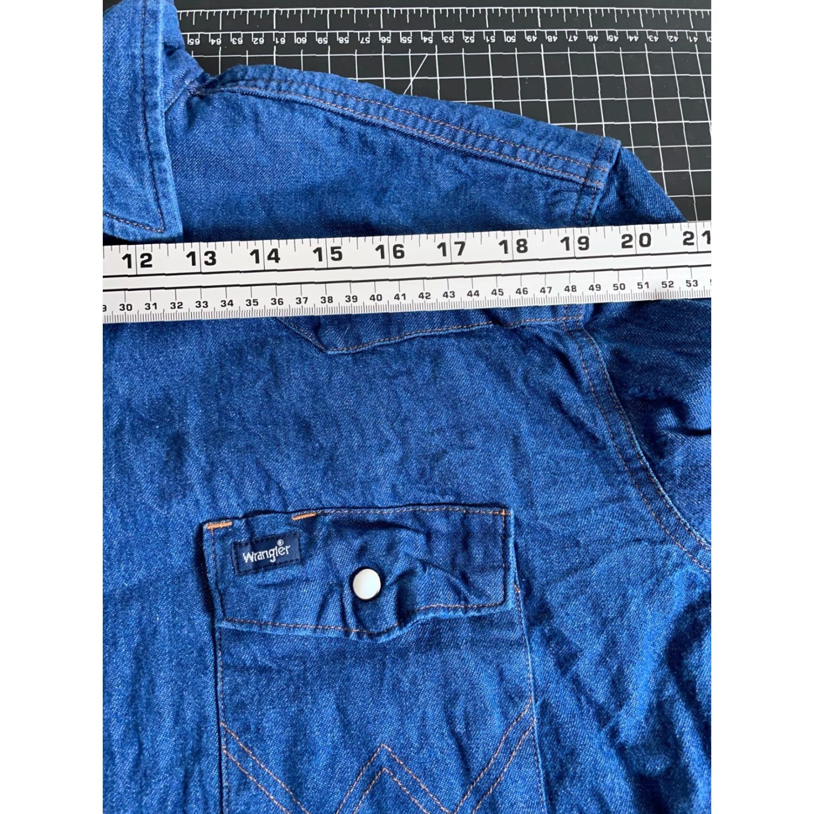 Wrangler Vintage Wrangler denim shirt men Large blue western pearl snap casual workwear Size US L / EU 52-54 / 3 - 7 Thumbnail