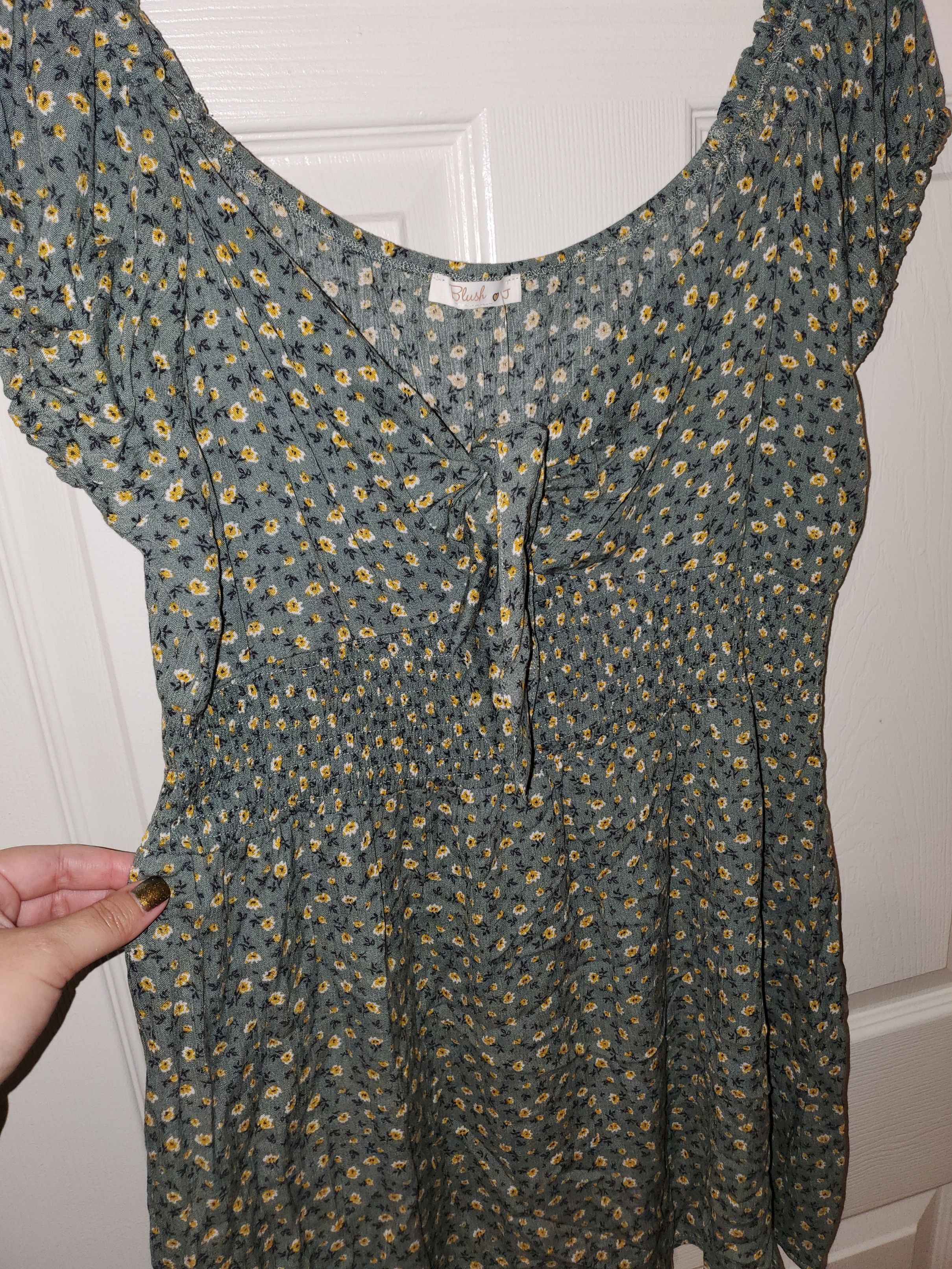 Other *NWT* Plus Size Green Mini Dress w/ Dainty Flowers (2XL) Size XXL / US 16-18 / IT 52-54 - 5 Thumbnail