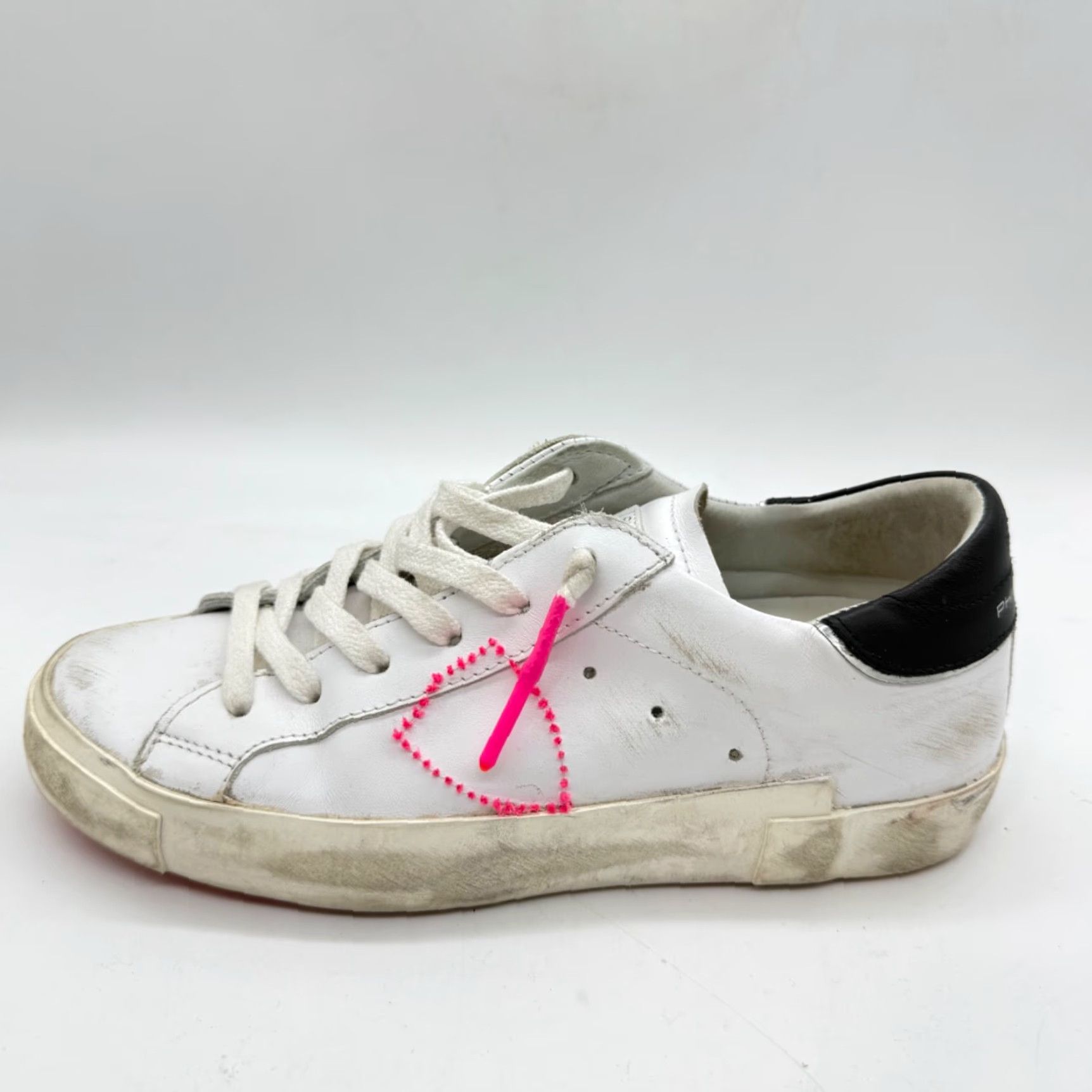 Philippe Model Philippe Model Womens Leather Sneakers Size 36 6 White Pink Distressed Italy Sneaker Leather White Pink Women US 6 EU 36 Size US 6 / IT 36 - 7 Thumbnail