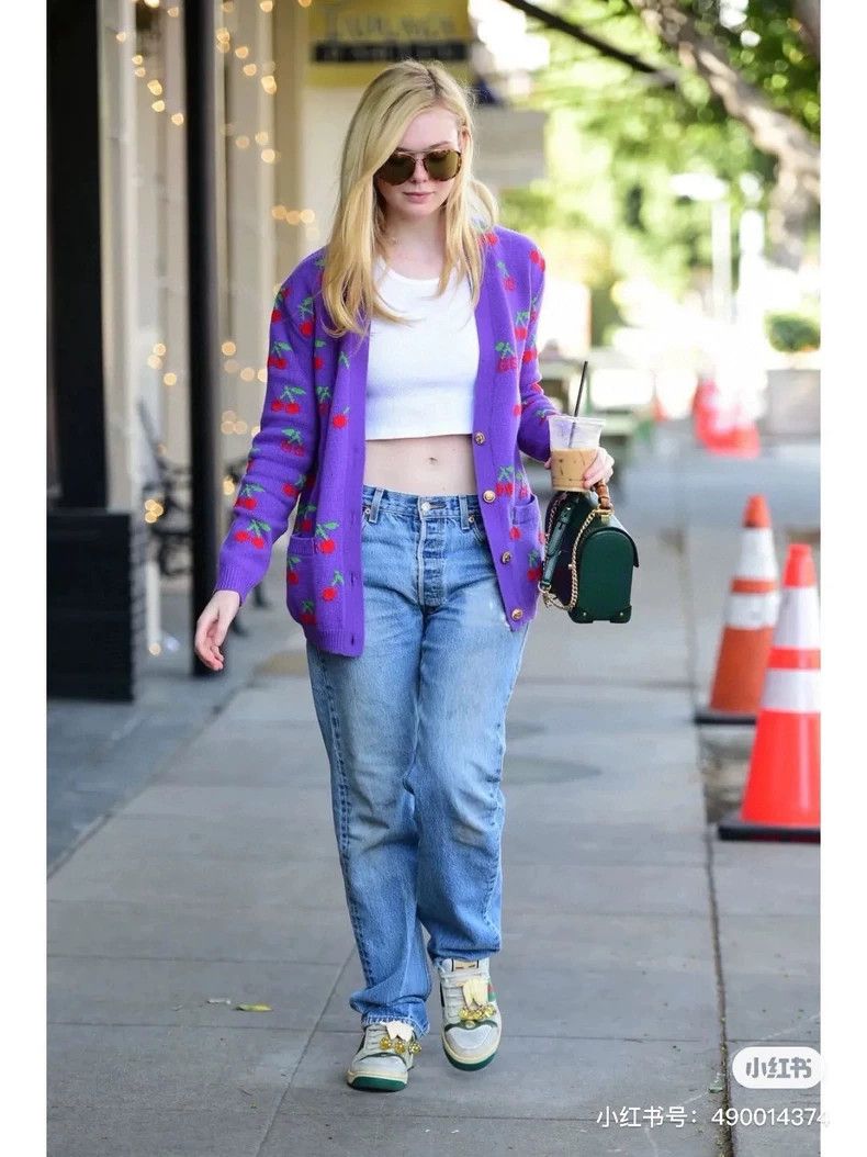 Gucci Gucci Cherry purple knitted cardigan sweater 2501-Nextarrow Size US S / EU 44-46 / 1 - 9 Thumbnail