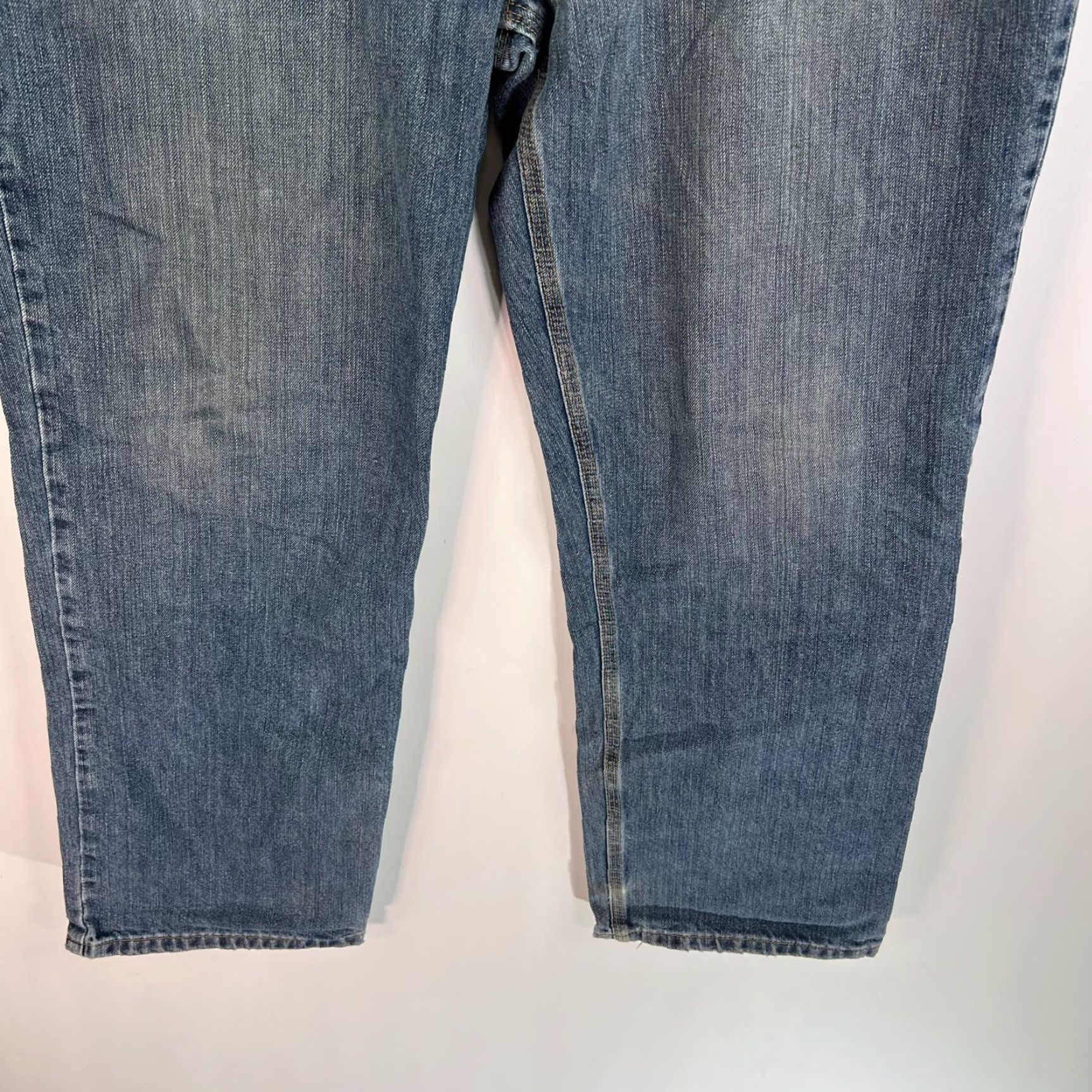 Carhartt Carhartt Jeans Relaxed Fit Straight Denim Blue 38 Mens 30 Inseam Distressed 5-Pocket Logo Button Zipper Medium Wash Regular Size Type Jeans Size US 38 / EU 54 - 3 Thumbnail