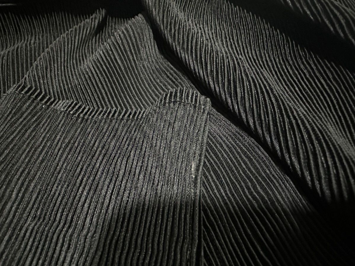 Japanese Brand 🔥Japanese Brand Ruffled Pleats Long Cardigan Size US XL / EU 56 / 4 - 16 Thumbnail