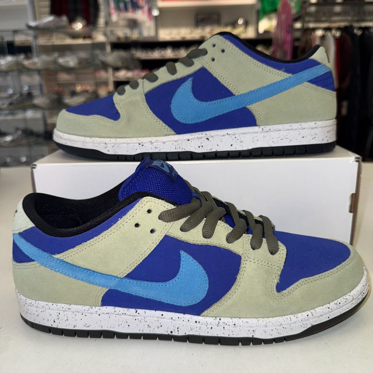 Nike Size 10.5 - Nike Dunk SB Low ACG Celadon - BQ6817-301 Size US 10.5 / EU 43-44 - 1 Thumbnail