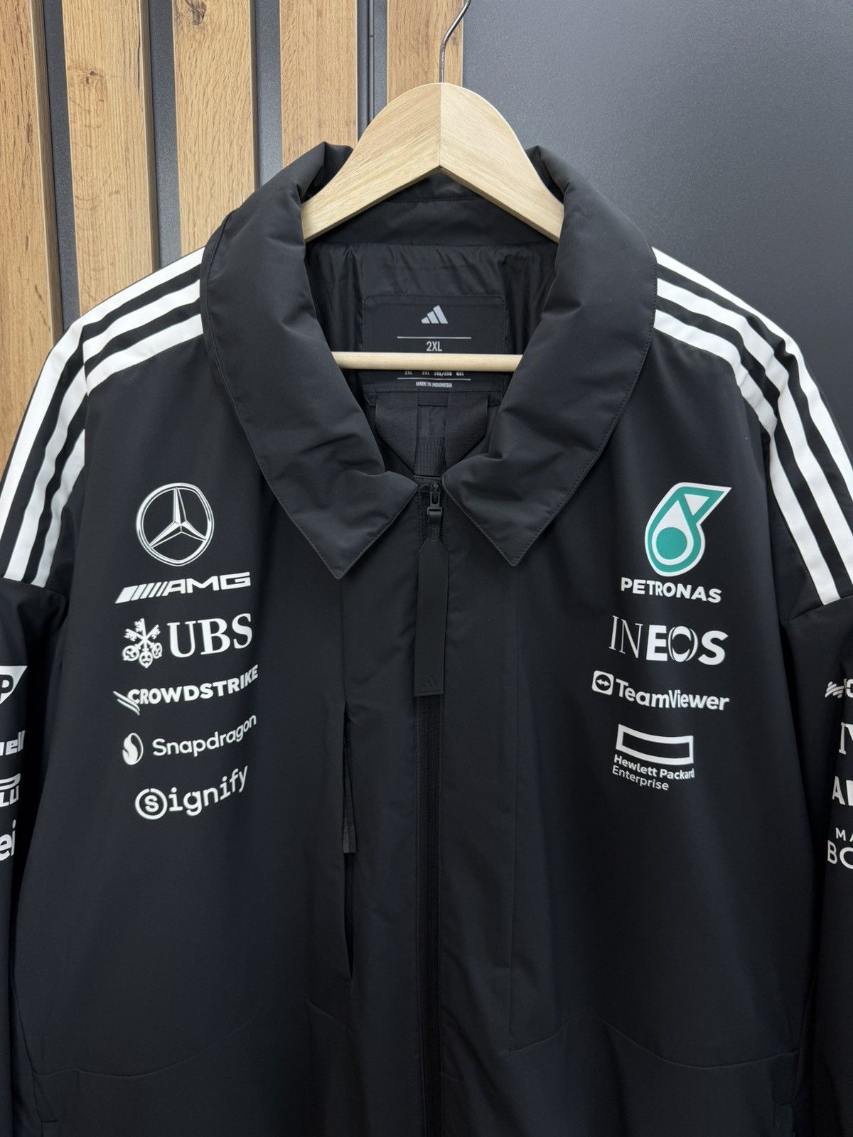 Mercedes-Benz Adidas Mercedes AMG Petronans Formula One Jacket Size XXL Size US XXL / EU 58 / 5 - 2 Thumbnail