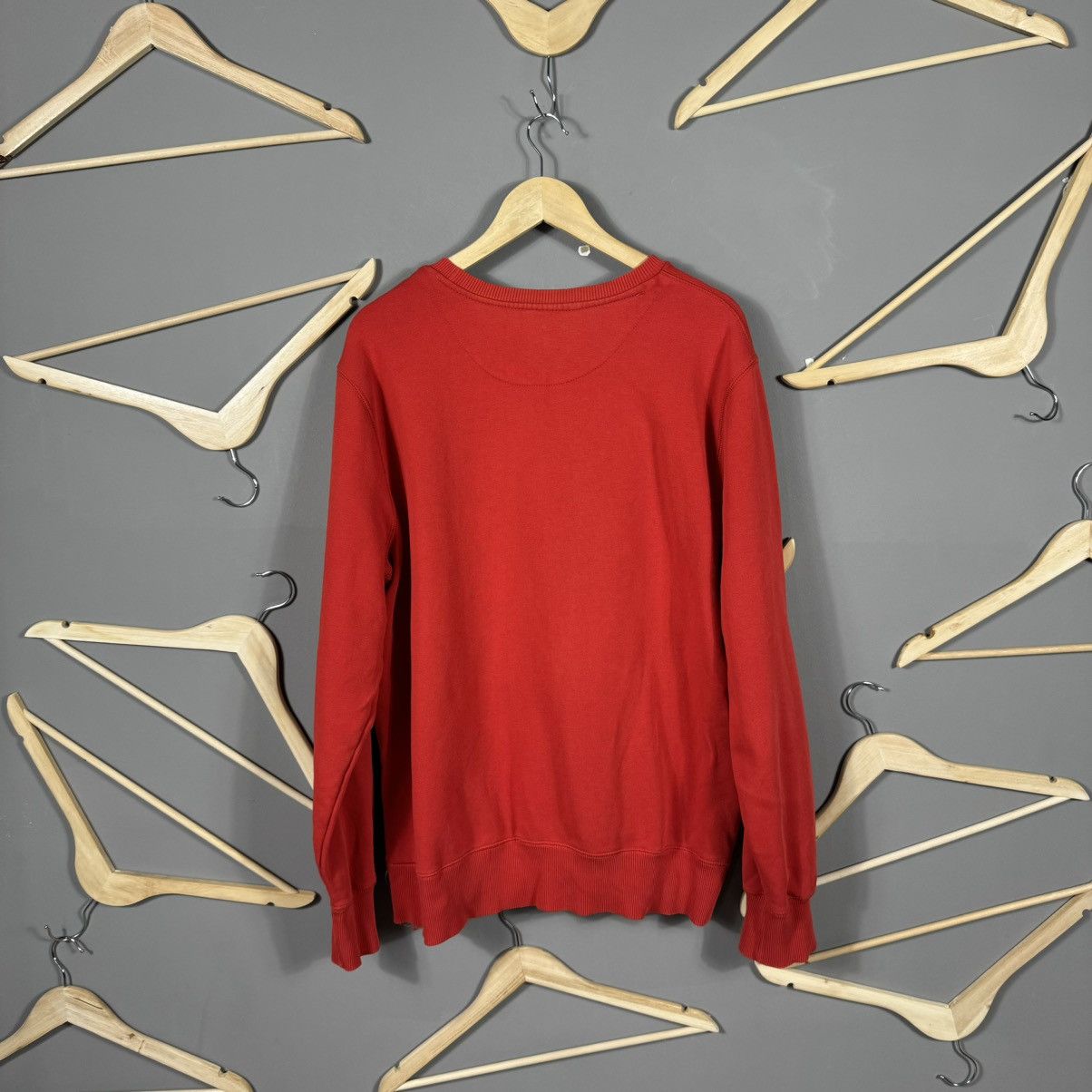Nike × Vintage Nike 2012 Red Crewneck Sweatshirt Size US XL / EU 56 / 4 - 6 Thumbnail