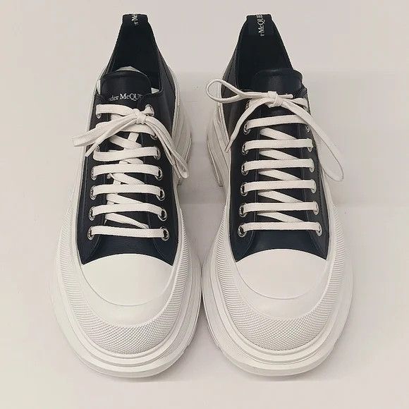 Alexander McQueen Alexander McQueen Tread Slick Low Top Sneakers - EU44.5/US Size US 11.5 / EU 44-45 - 3 Thumbnail