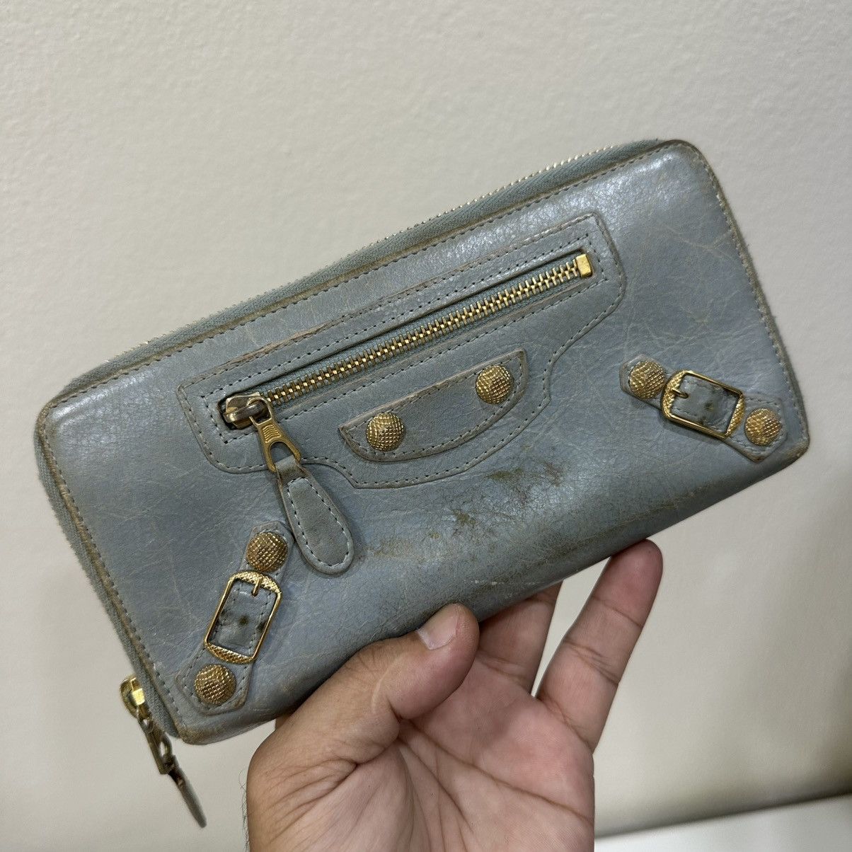 Balenciaga ‼️LASTDROP‼️ AUTH. BALENCIAGA ROUND ZIPPER PURSES LONG WALLET Size ONE SIZE - 1 Thumbnail