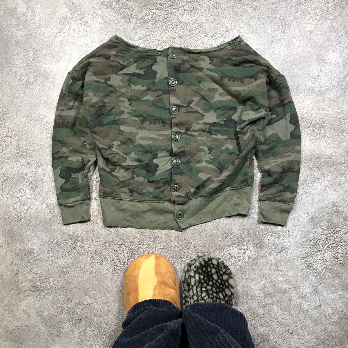 Vintage Vintage Y2K Camo Distressed Cardigan Knitted Oversized 90s Size M / US 6-8 / IT 42-44 - 1 Thumbnail