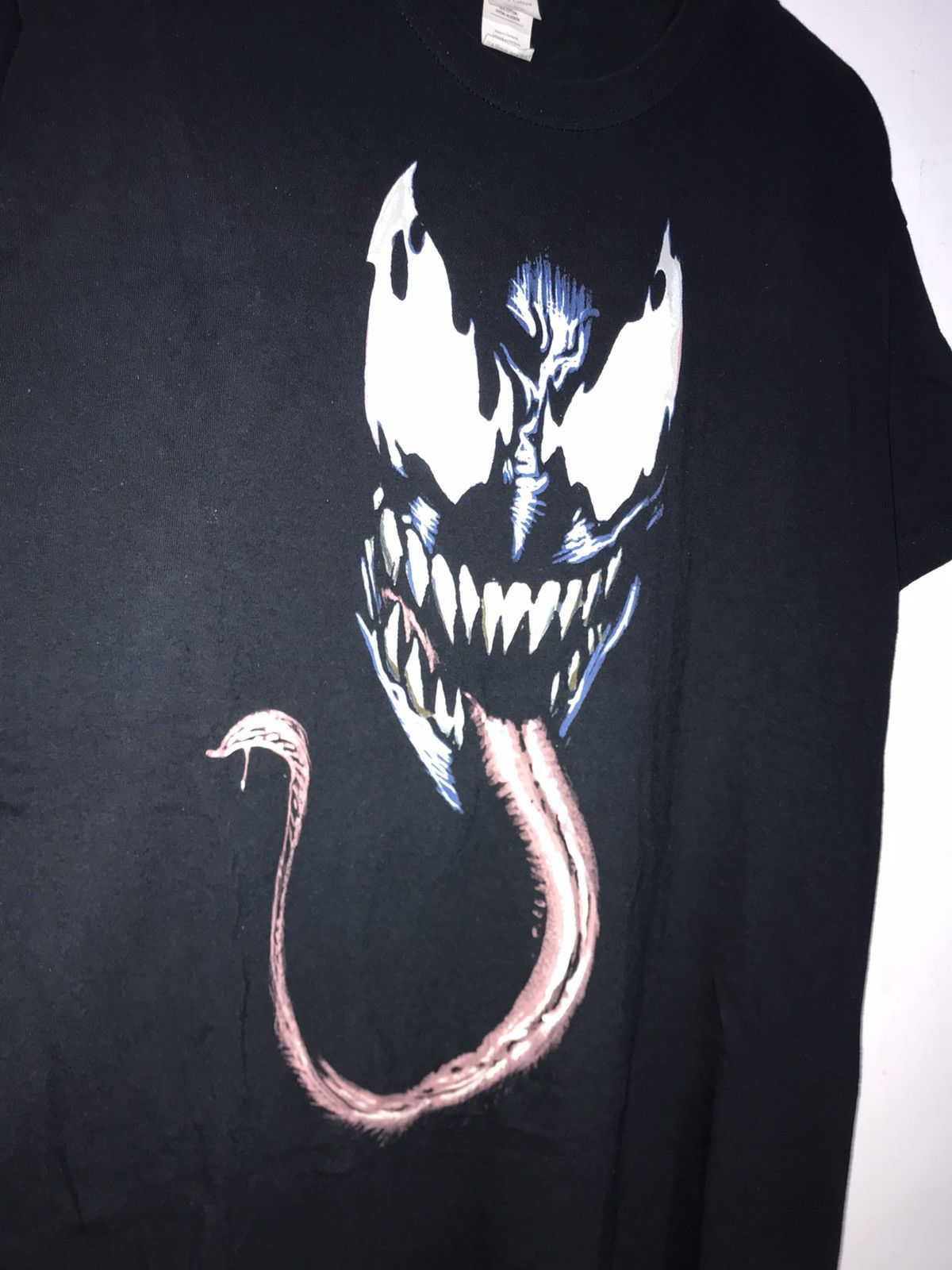 Vintage VENOM TSHIRT XL Size US XL / EU 56 / 4 - 2 Thumbnail
