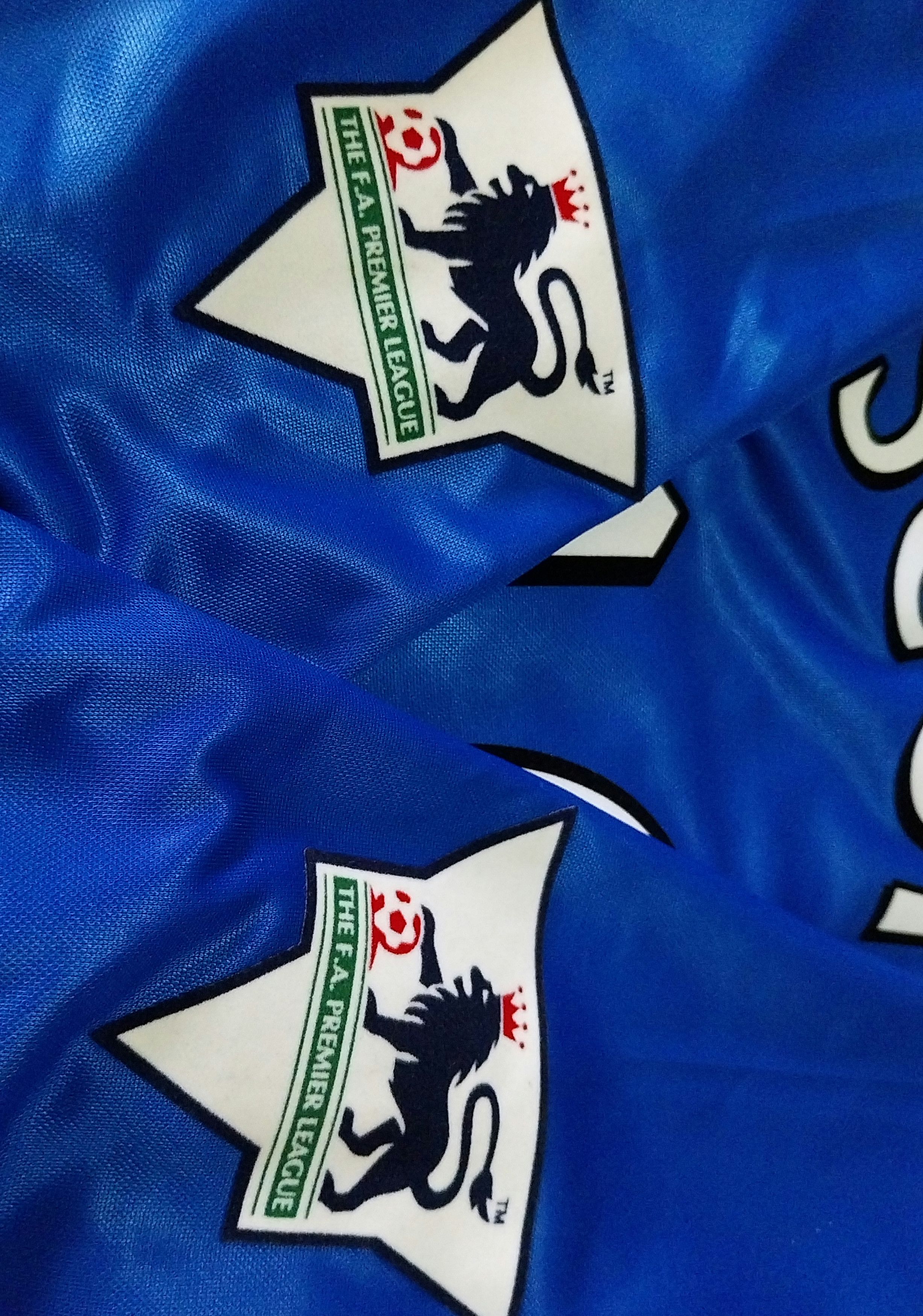 Puma Everton home 2000/2001 gascoigne jersey football Size US L / EU 52-54 / 3 - 9 Thumbnail